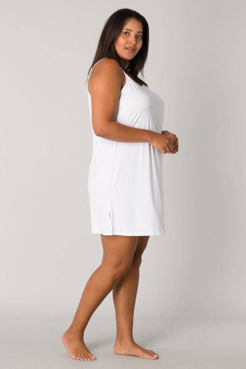 Base Level Curvy onderjurk Yanira wit