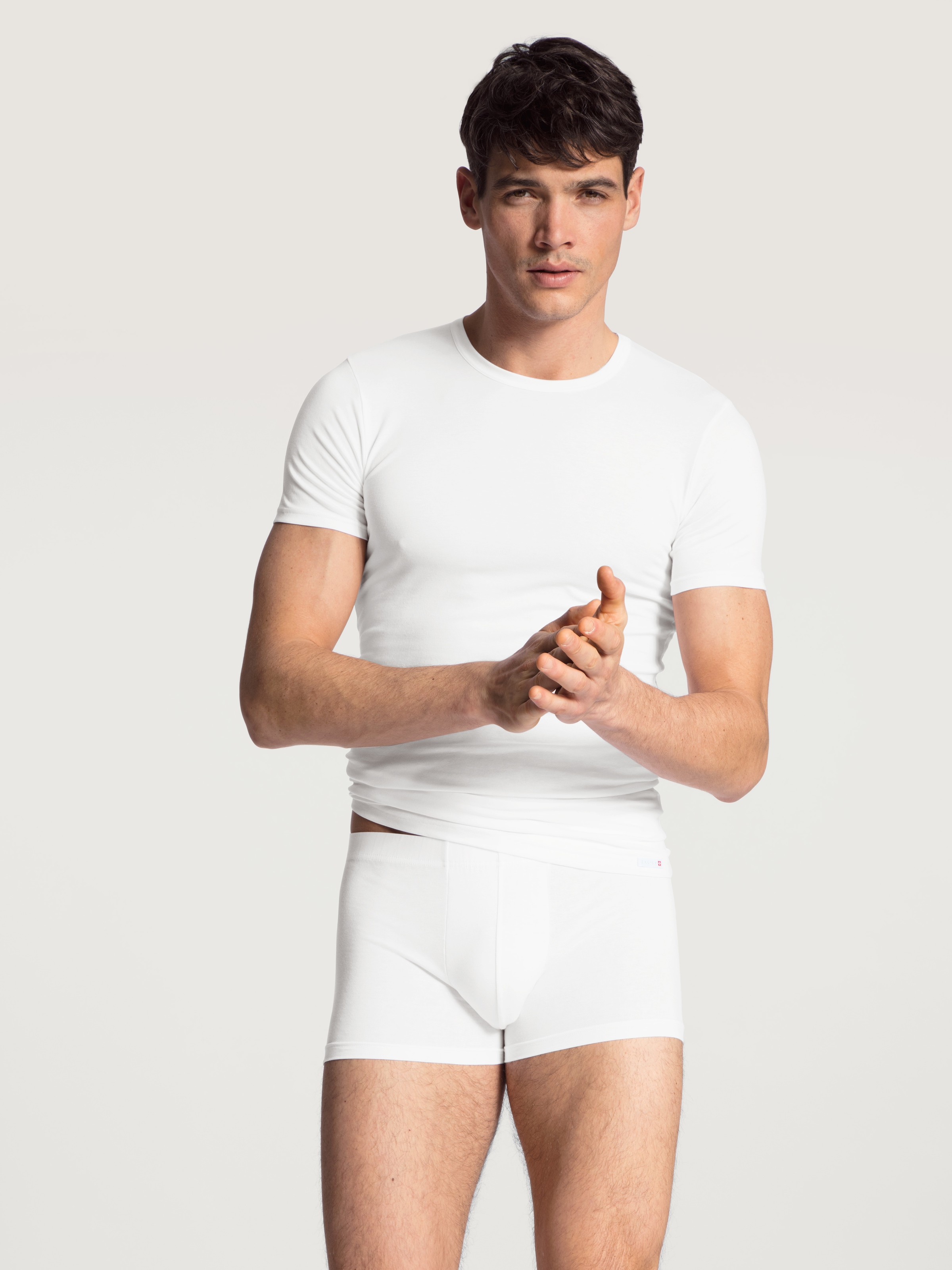 CALIDA Rundhalsshirt »Evolution«, schmale Passform, Kurzarm, weich, Single Jersey, elastisch