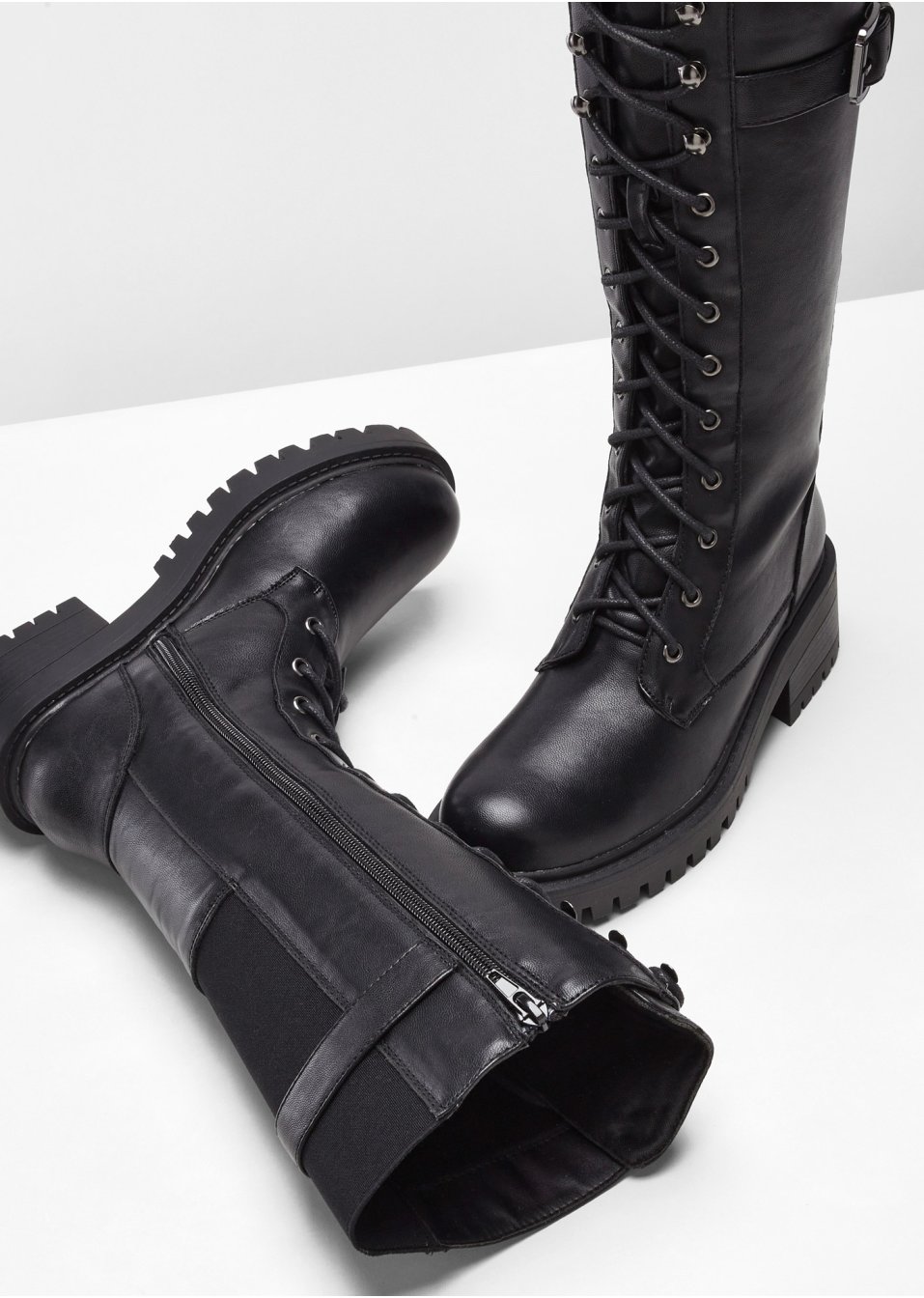 Bottes à lacets