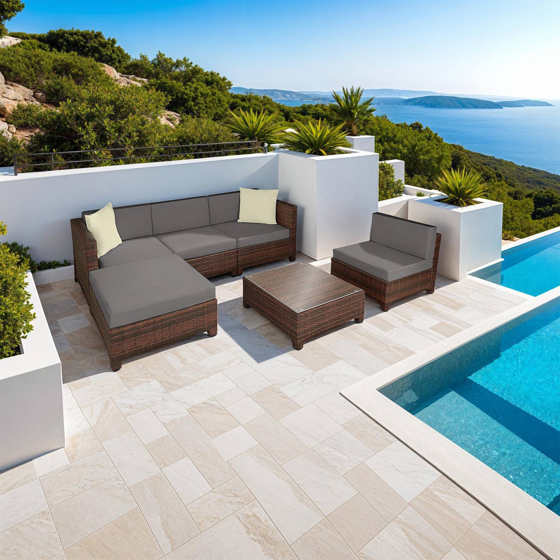 Rattan Lounge