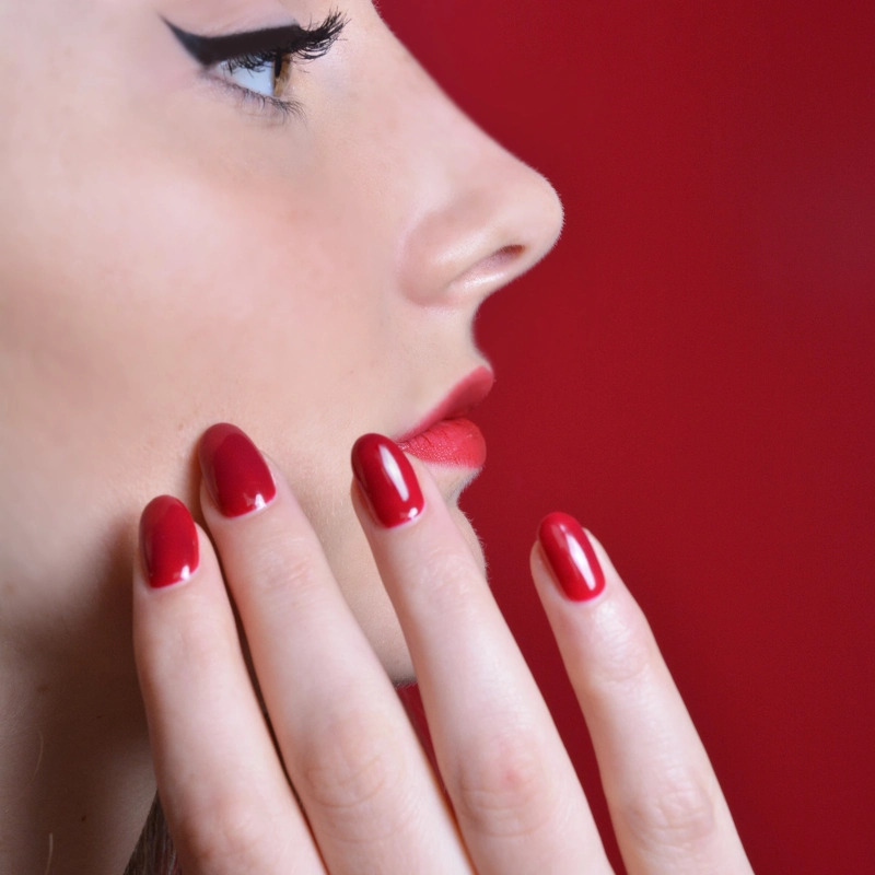Le Mini Macaron Gel Polish 8,5 ml - Rouge Dalhia