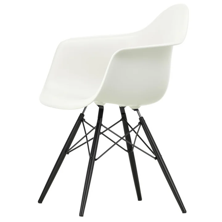 Vitra - Eames Plastic Armchair DAW, Ahorn schwarz / weiss (Kunststoffgleiter basic dark)