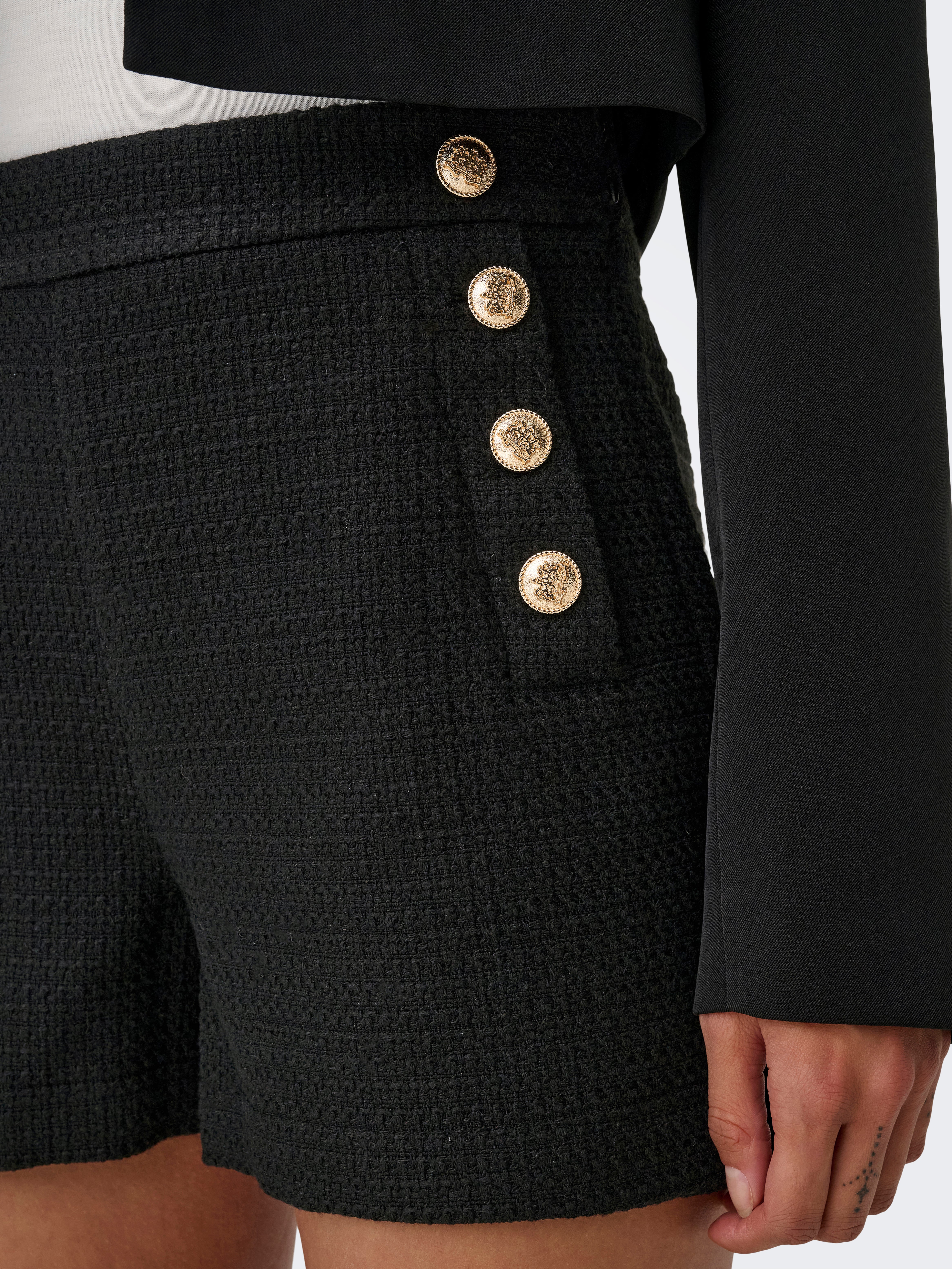 ONLADELE Normal geschnitten Shorts Black