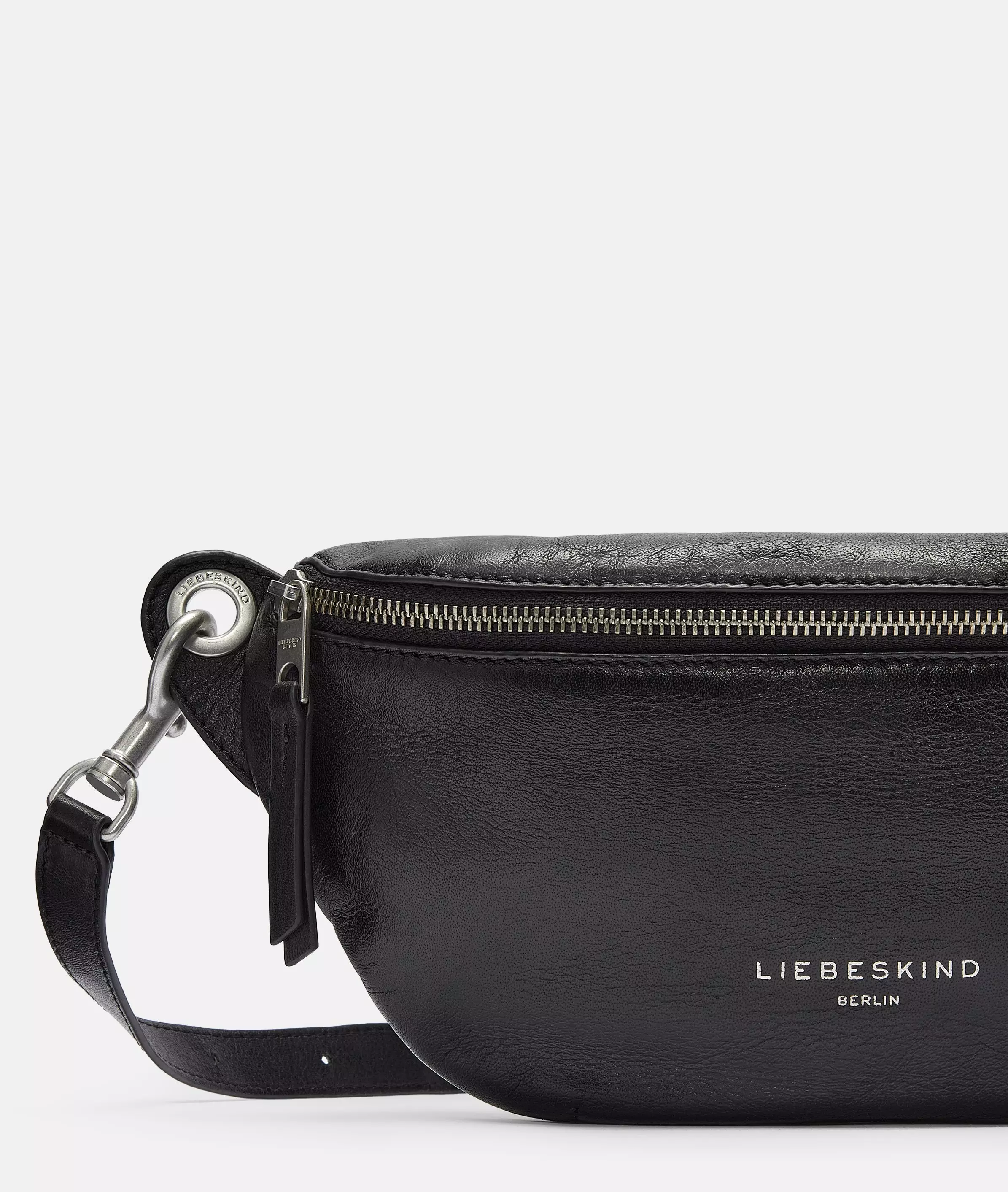 Tavia shoulder bag M Spacious belt bag made from sheepskin