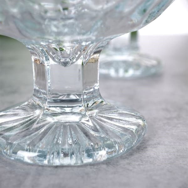 Tre elegante dessertskåler i glass, tåler oppvaskmaskin