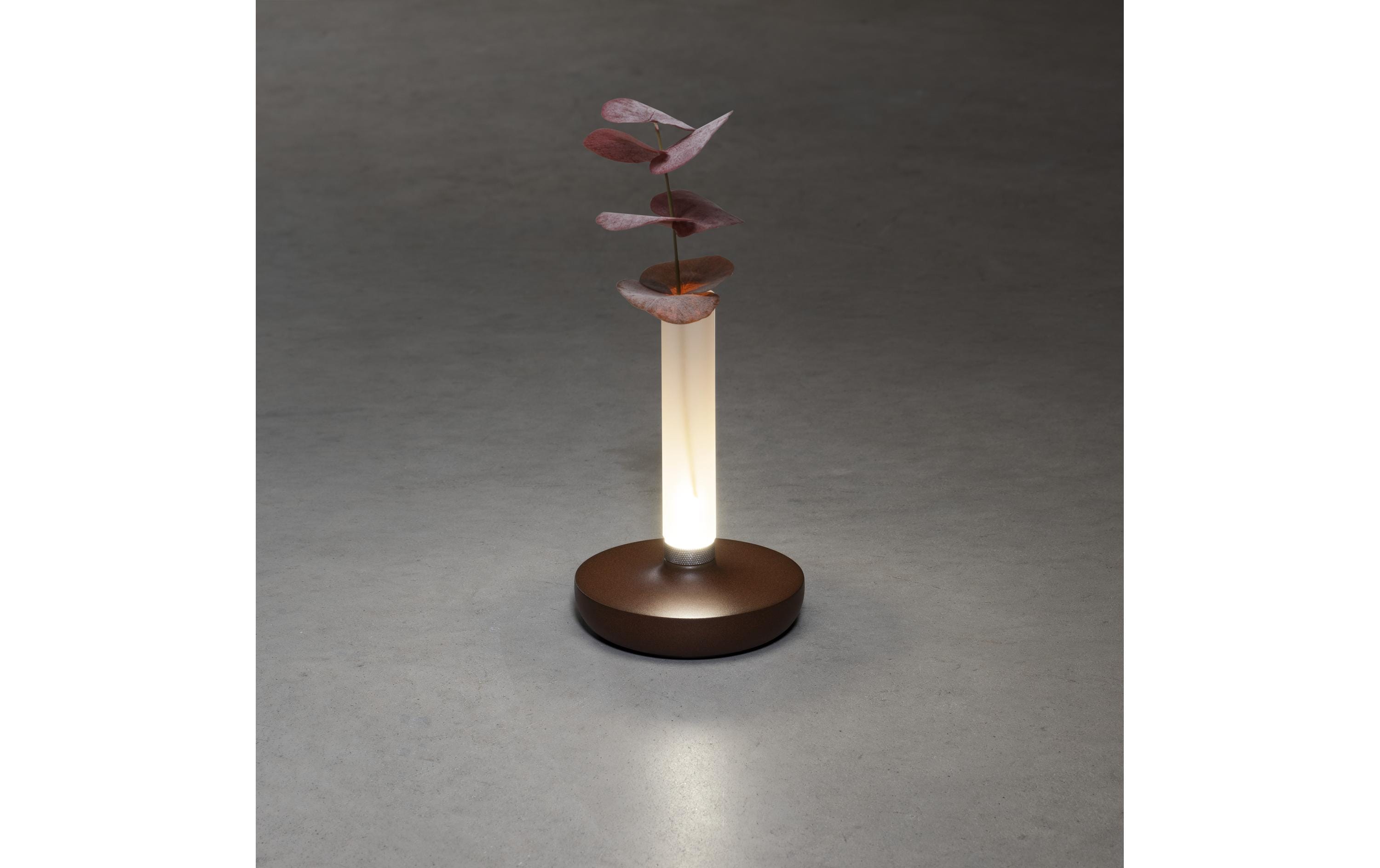 Akku-Tischleuchte USB Biarritz, 1800/ 3000/ 4000 K, Rost<br>Outdoor-Leuchte