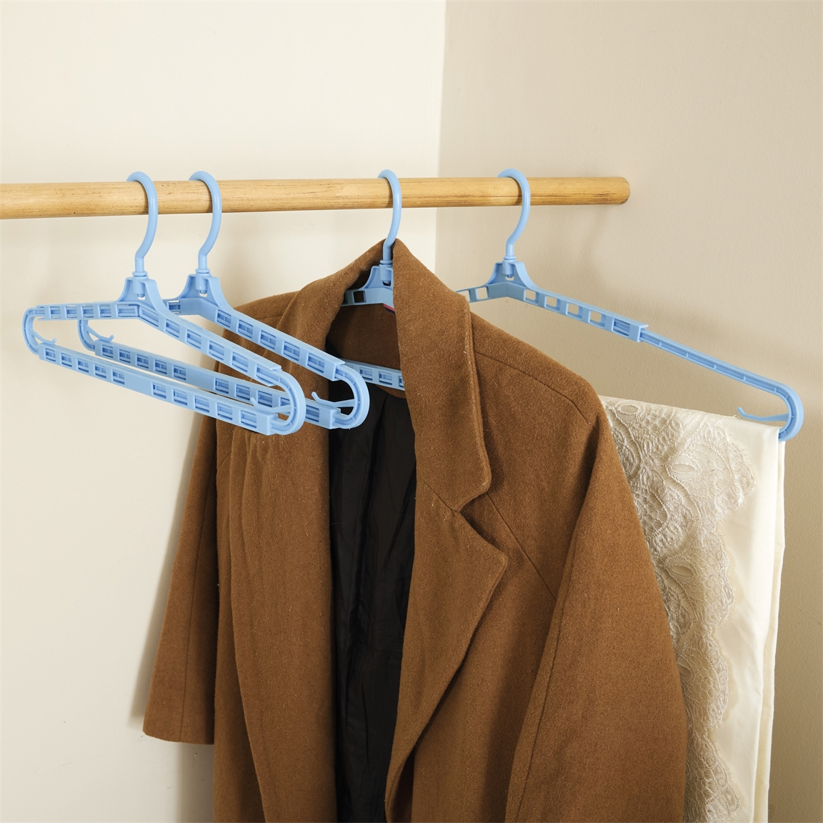 Lot de 4 cintres extensibles