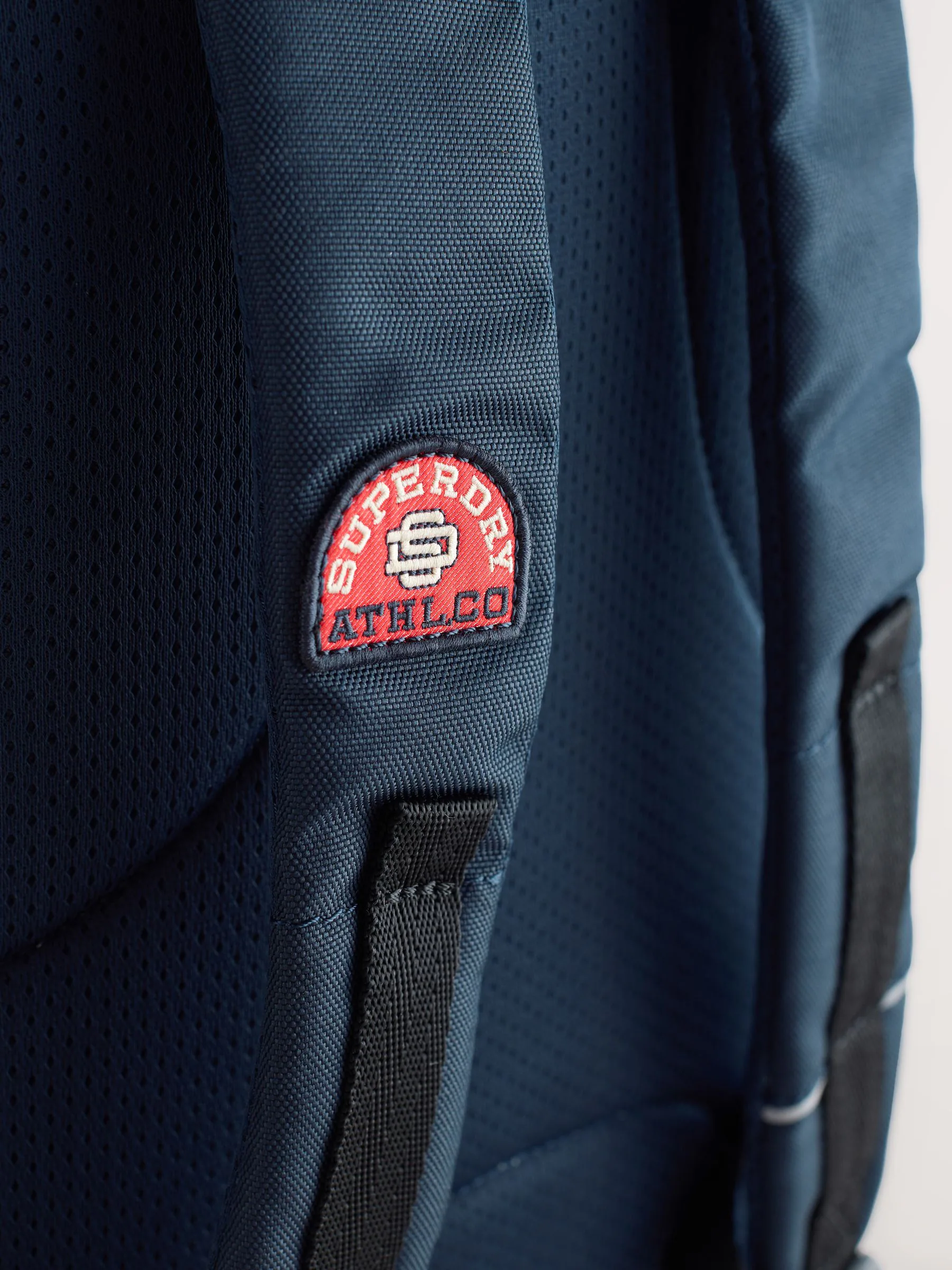 Marineblauw - Superdry Back to School Embroidered Varsity Badge Logo Backpack