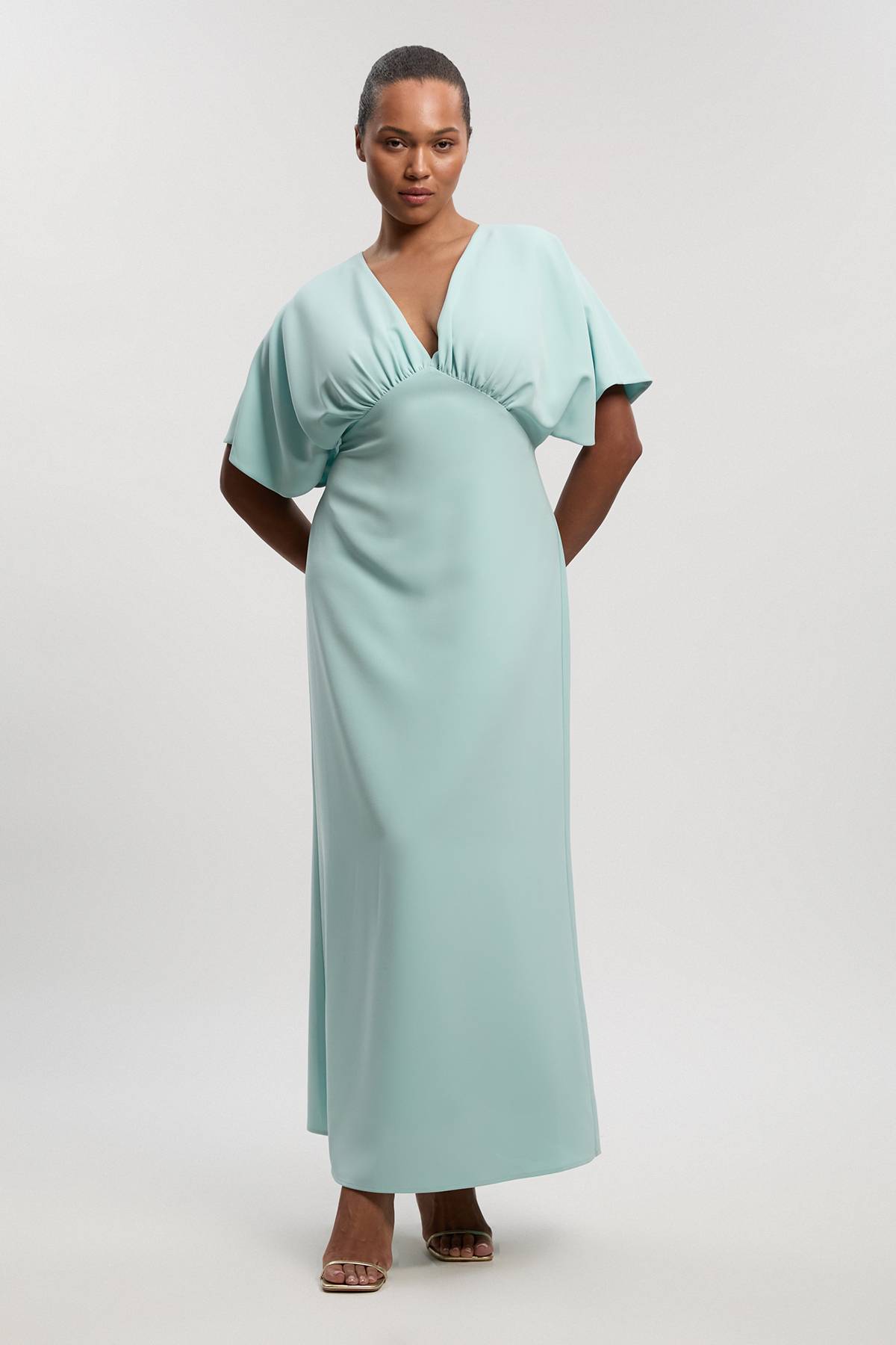 KarenMillen Robe Maxi Grande Taille À Manches Cascade Et Coupe Ajustée Douce