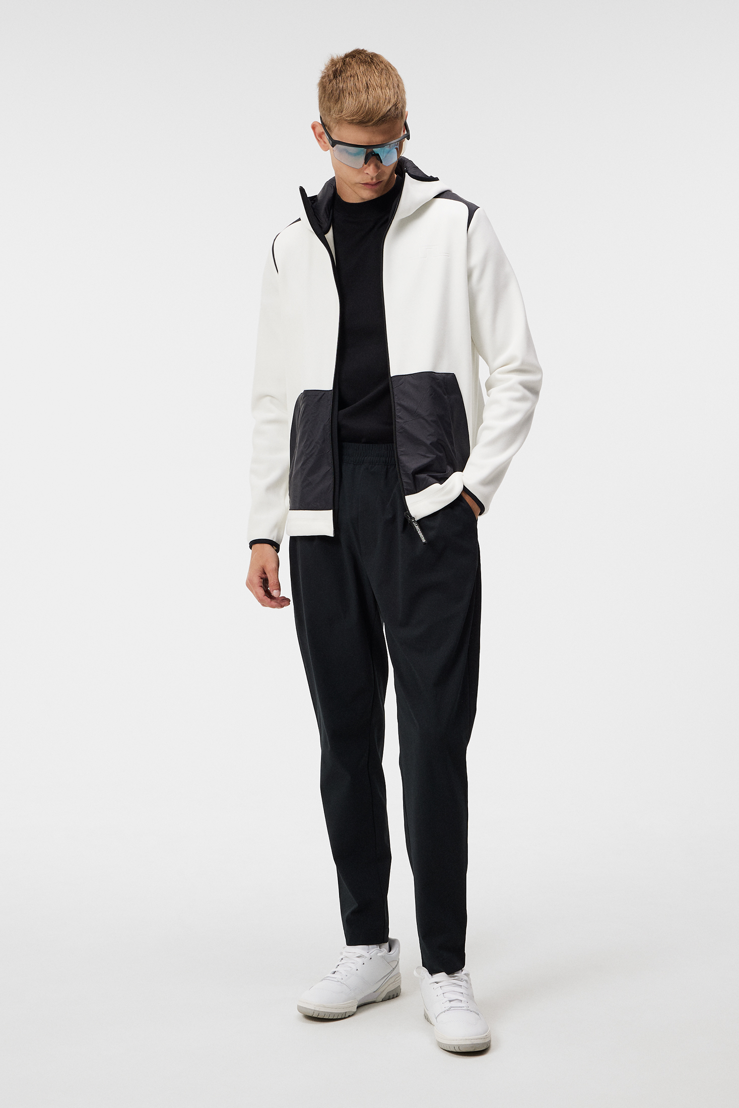 Pitch Hood Herre White