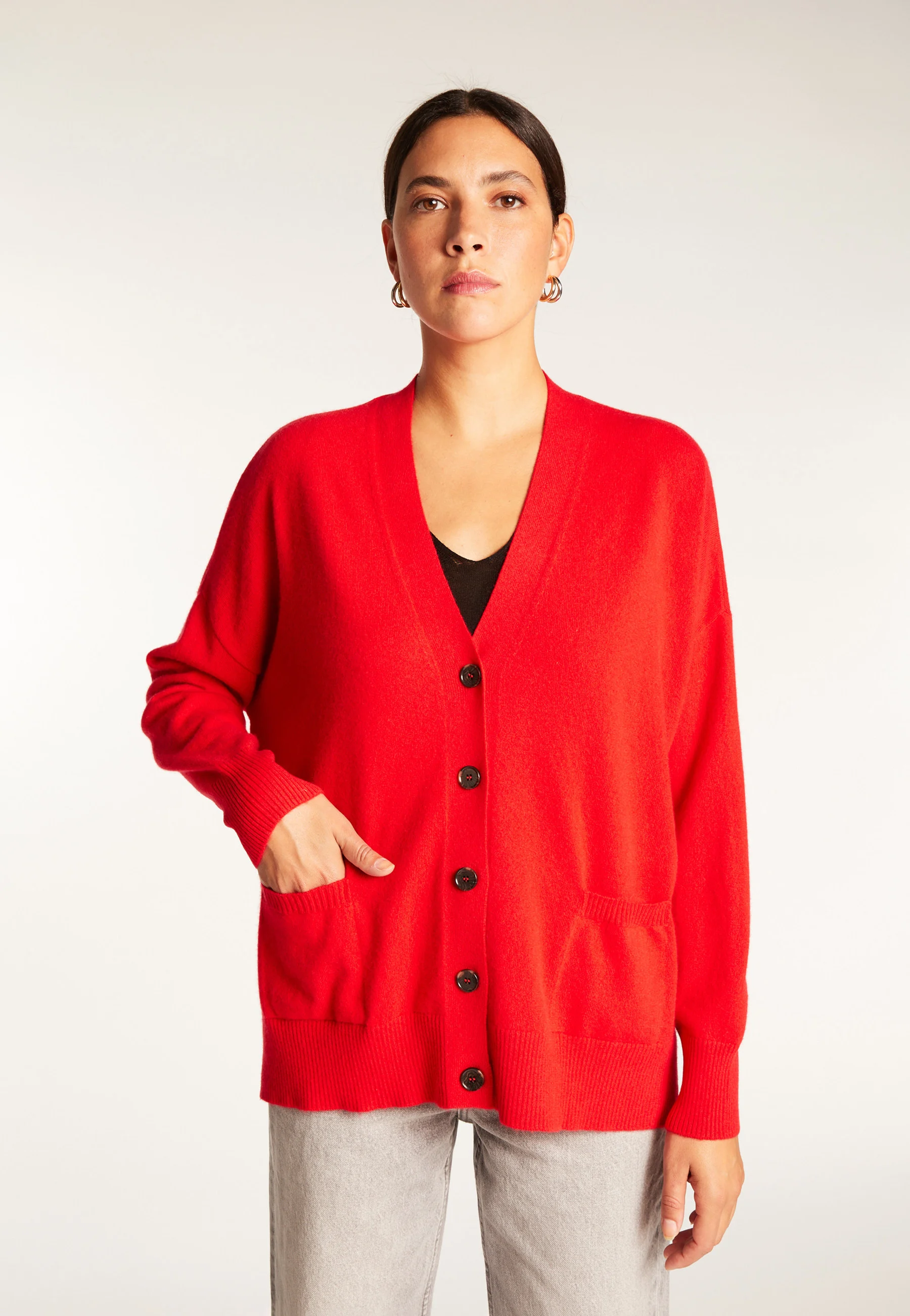 ARIEL - Gilet boutonné en cachemire | Rouge