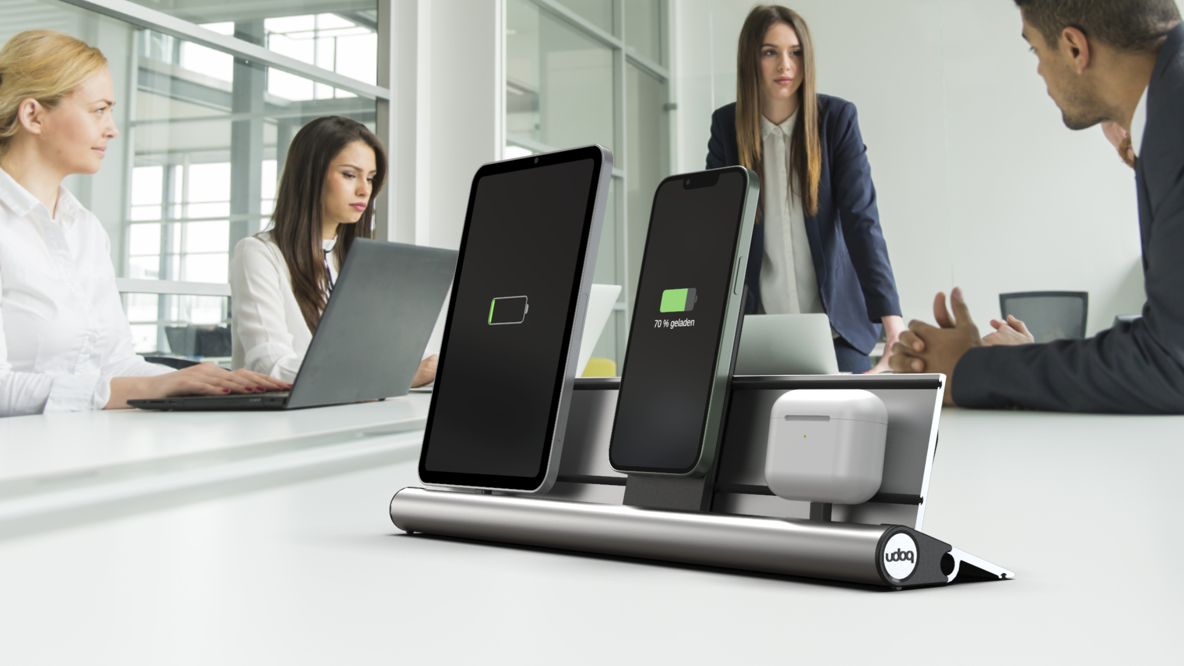 (68W) udoq 400 Premium 4in1 MagSafe Qi Wireless Charger Ladestation für Apple iPad / iPhone / AirPods Dockingstation (1set400appamz3s) - Schwarz
