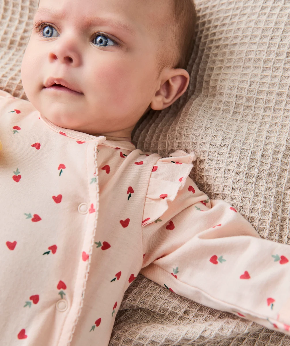 DORS BIEN BÉBÉ EN COTON BIO ROSE IMPRIMÉ COEURS