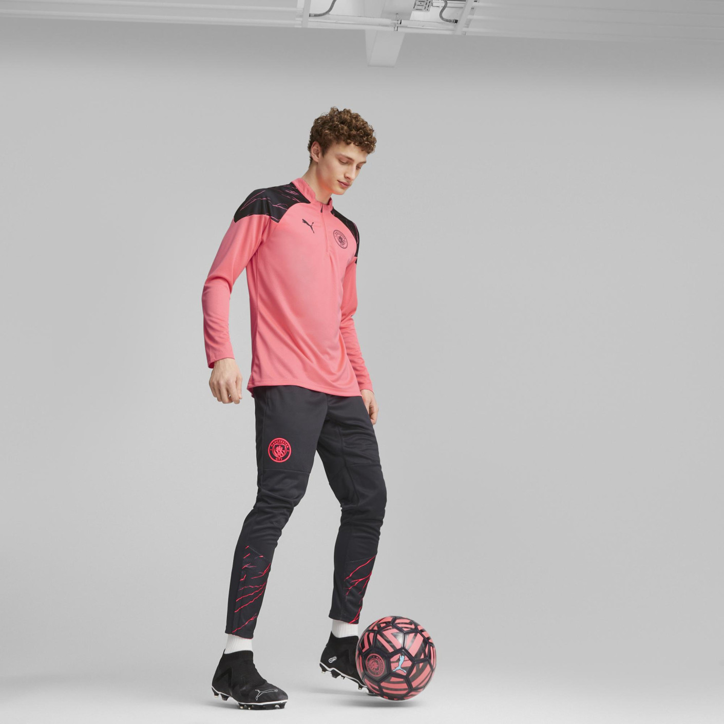 PUMA Manchester City Trainingsbroek 2023-2024 Donkerblauw Roze