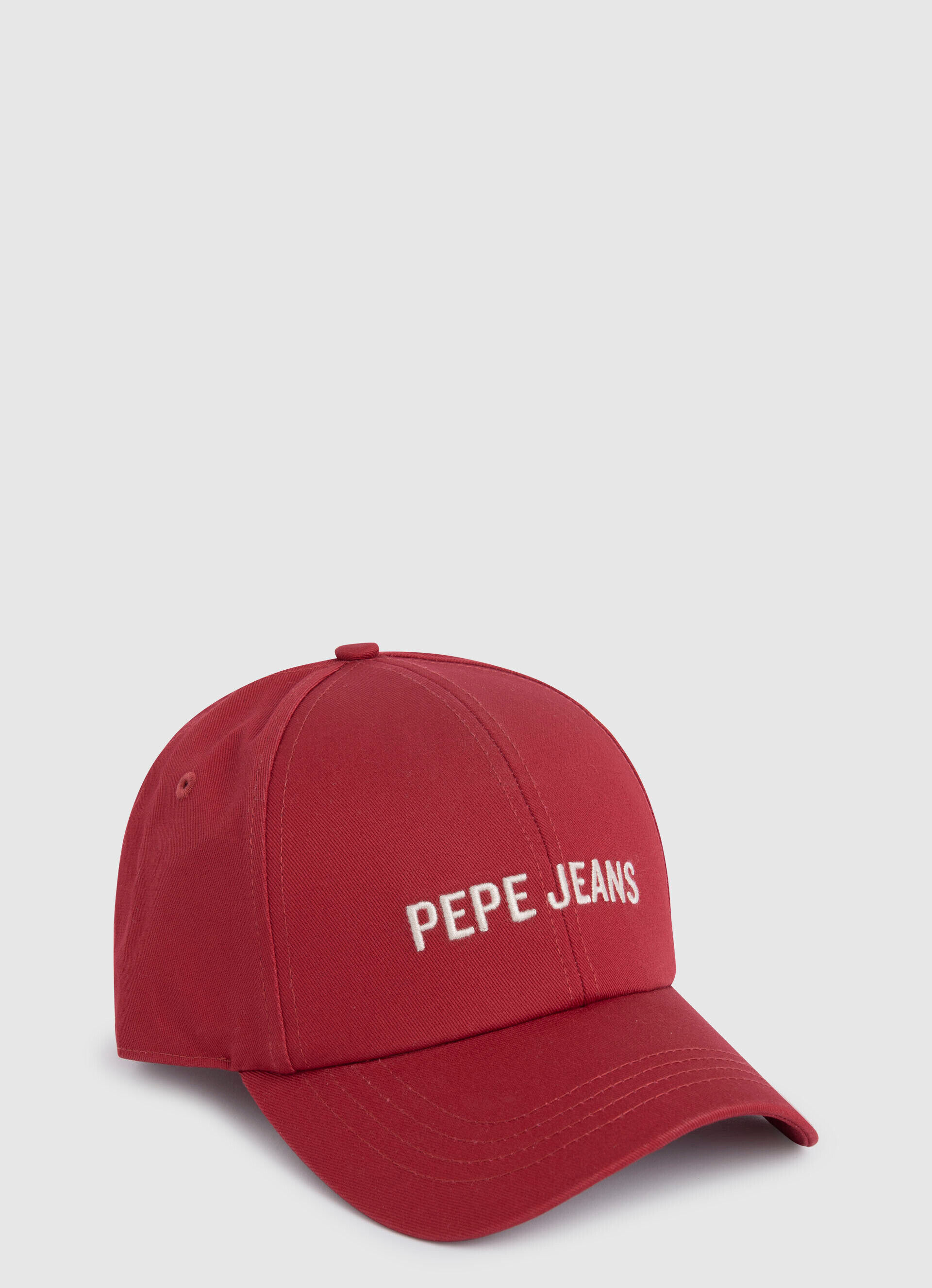 Boné básico com logo bordado - vermelho estúdio, tamanho único.