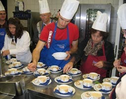 Fischkochkurs in Dresden als Geschenk