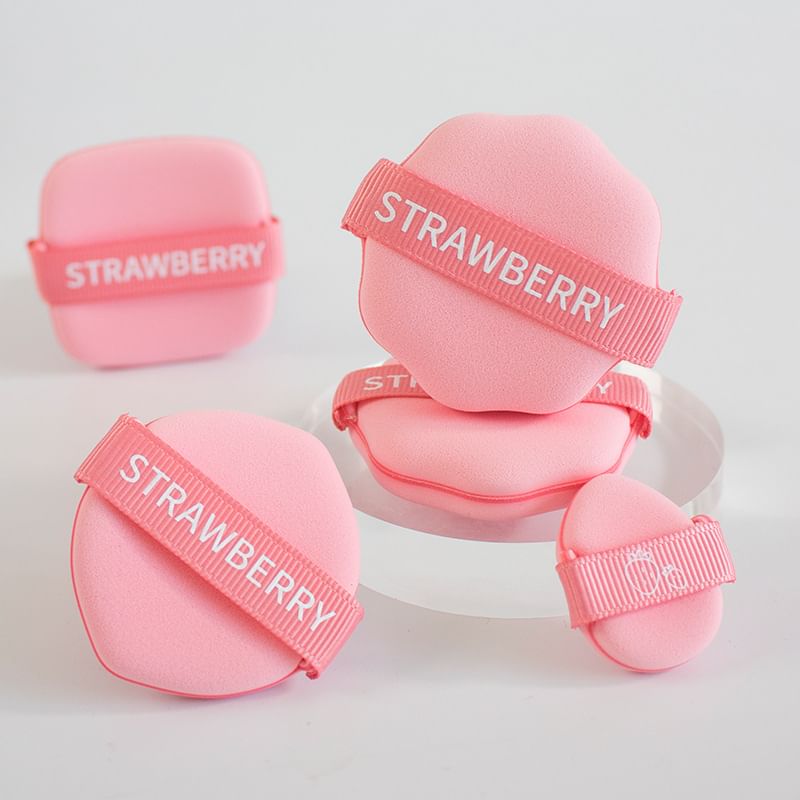 Karnemelk - Aardbei Nat/Droog Gebruik Make-up Spons (Diverse Ontwerpen)