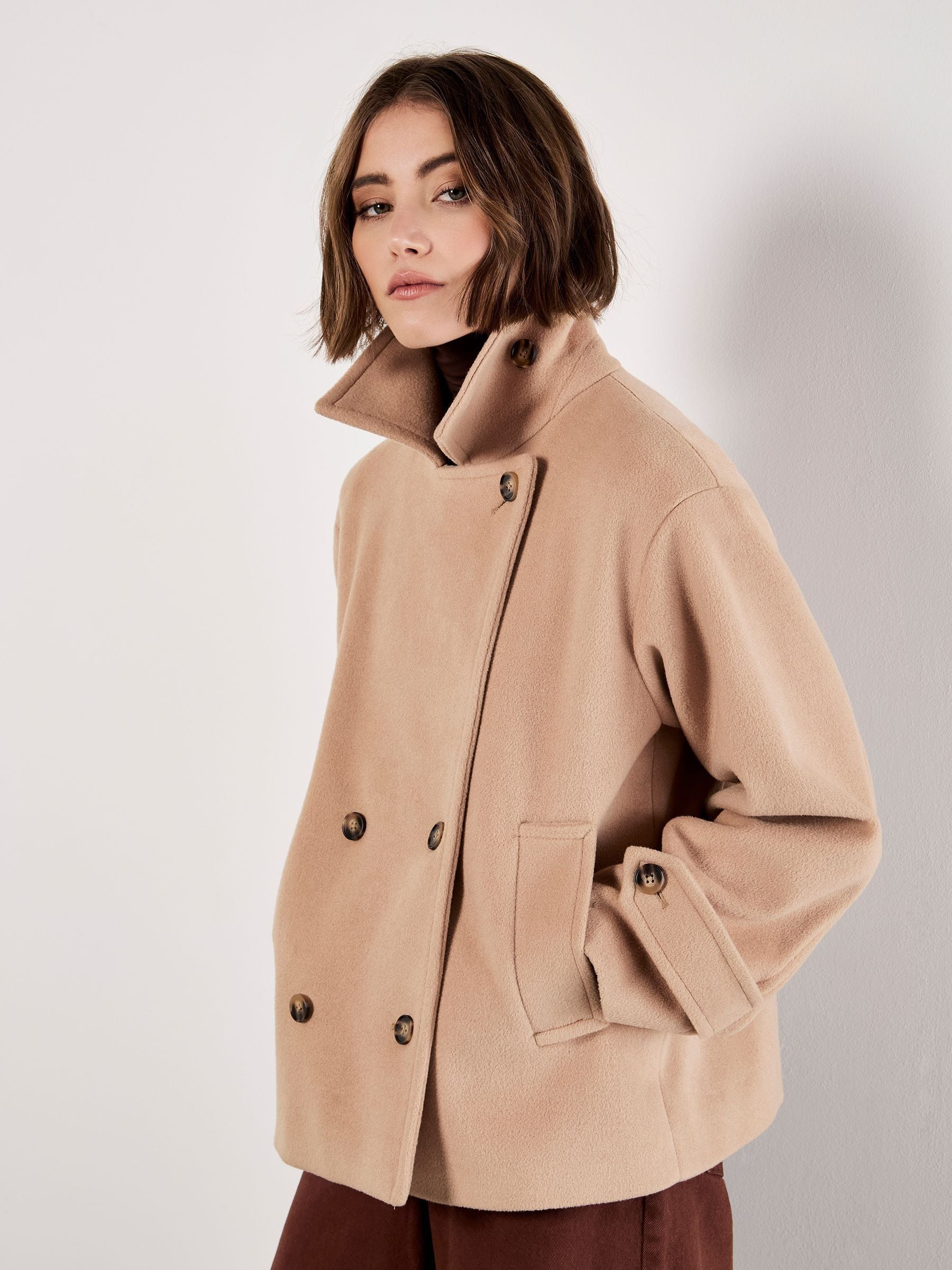 Bruin - Apricot Tailored Short Trench Jacket