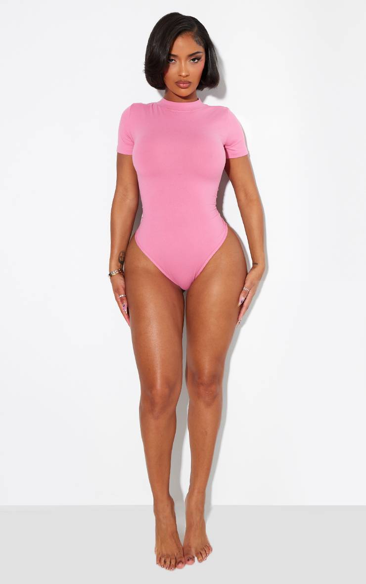 Rose Body Sculptant À Manches Courtes Shape