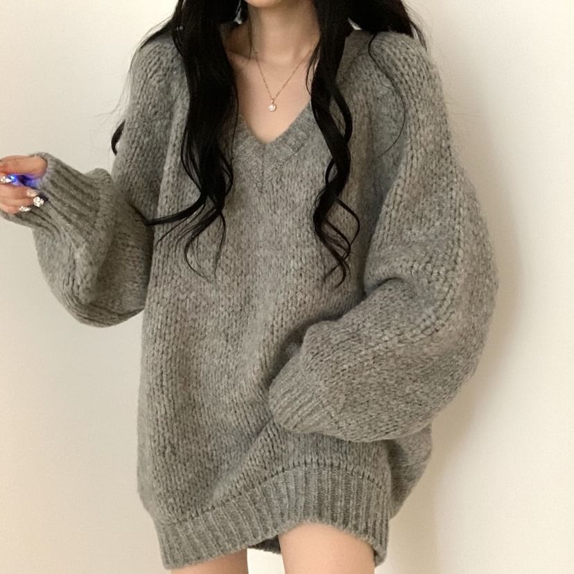 Cerauno - V-hals effen oversized trui