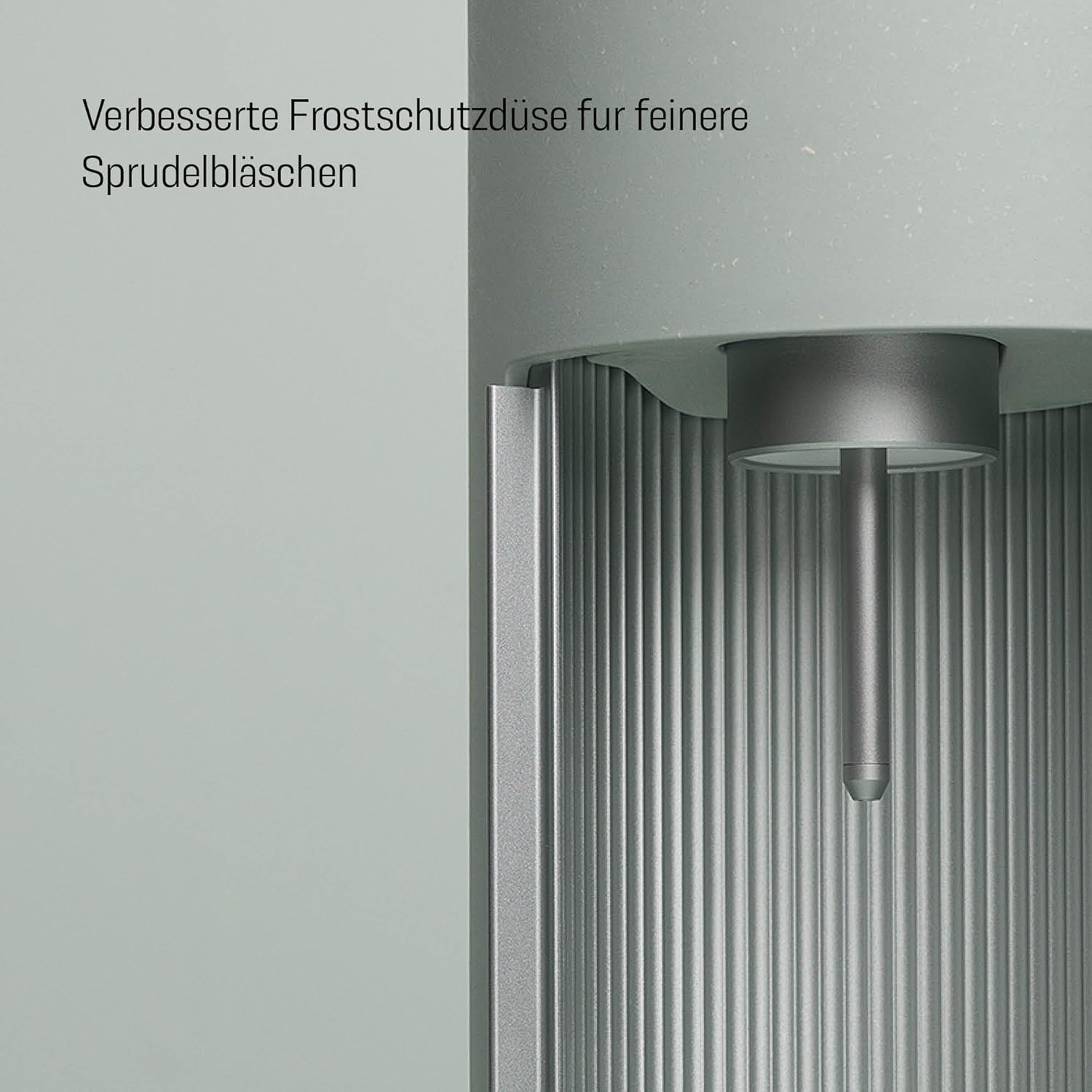 Mysoda: Stilvoller Glassy Wassersprudler aus Holzkomposit und Aluminium (ohne CO2-Zylinder) mit 1-Liter-Glasflasche & BPA-freier 1-Liter-Plastikflasche - Salbeigrün (Pigeon)