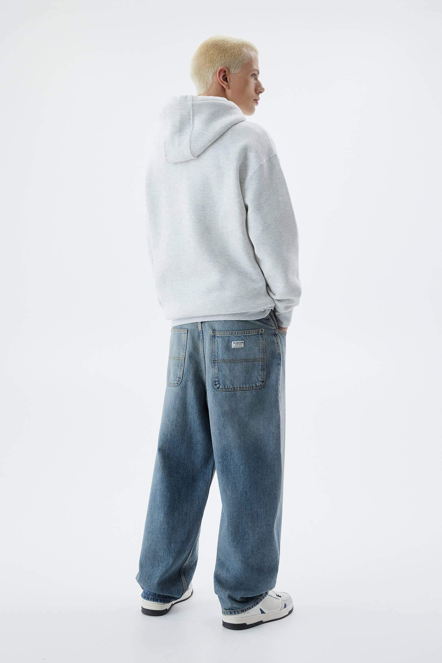 CALÇA JEANS LARGA E ESTILO BAGGY - AZUL MÉDIO