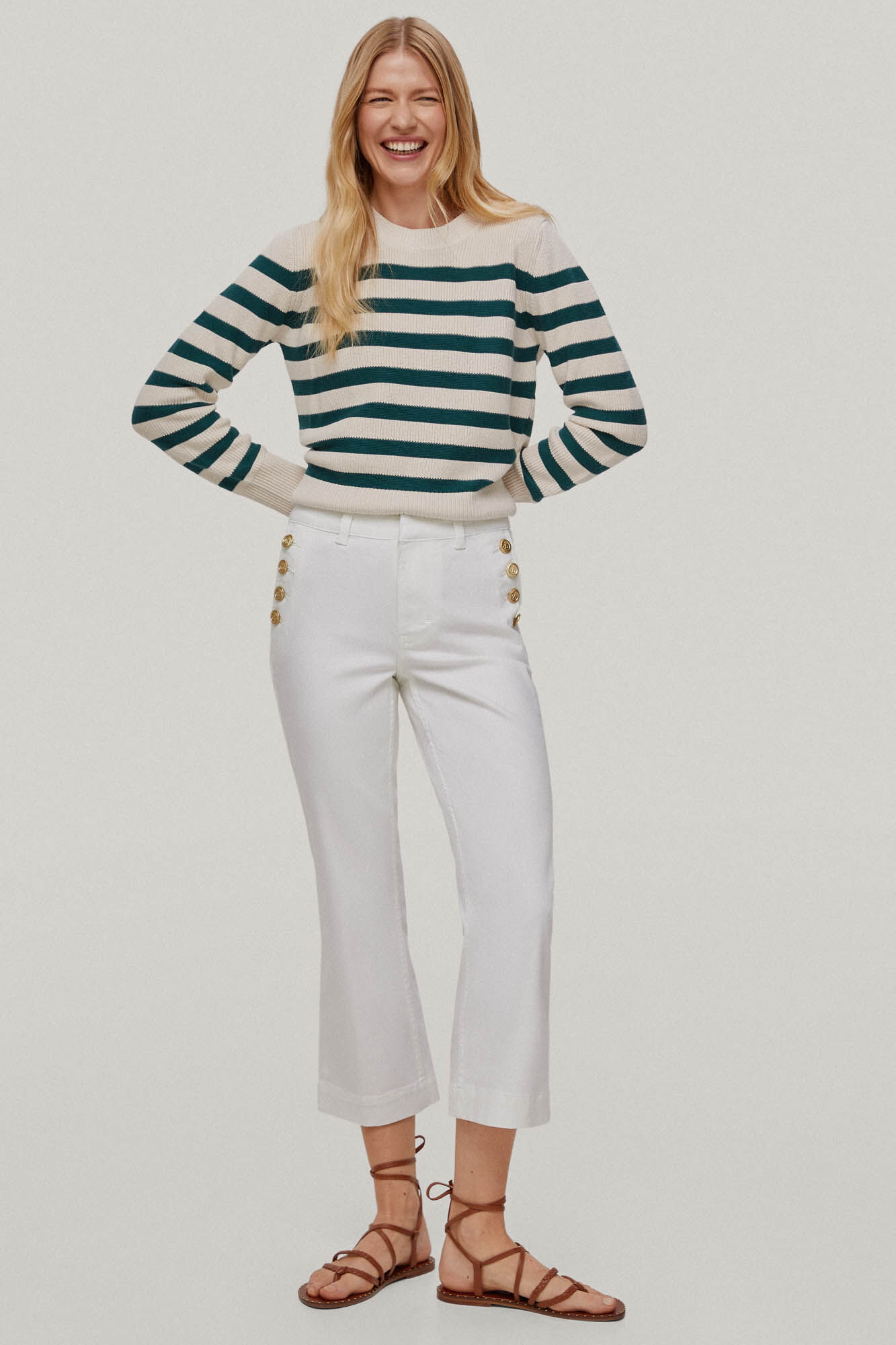 Calça jeans cropped de corte reto com botões - Raw