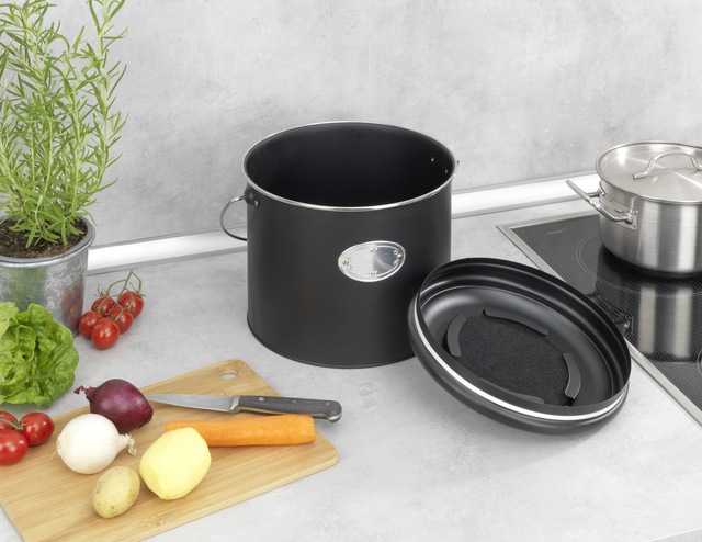 WENKO Biomülleimer »Modell Nero« Komposteimer aus Metall, inkl. 3 Aktivkohlefiltern zum Wechseln, 6 L