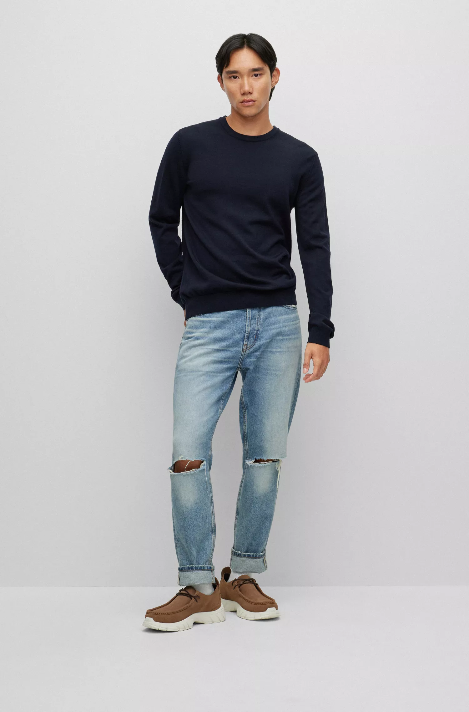 Suéter HUGO vermelho de corte justo em lã merino extrafina.