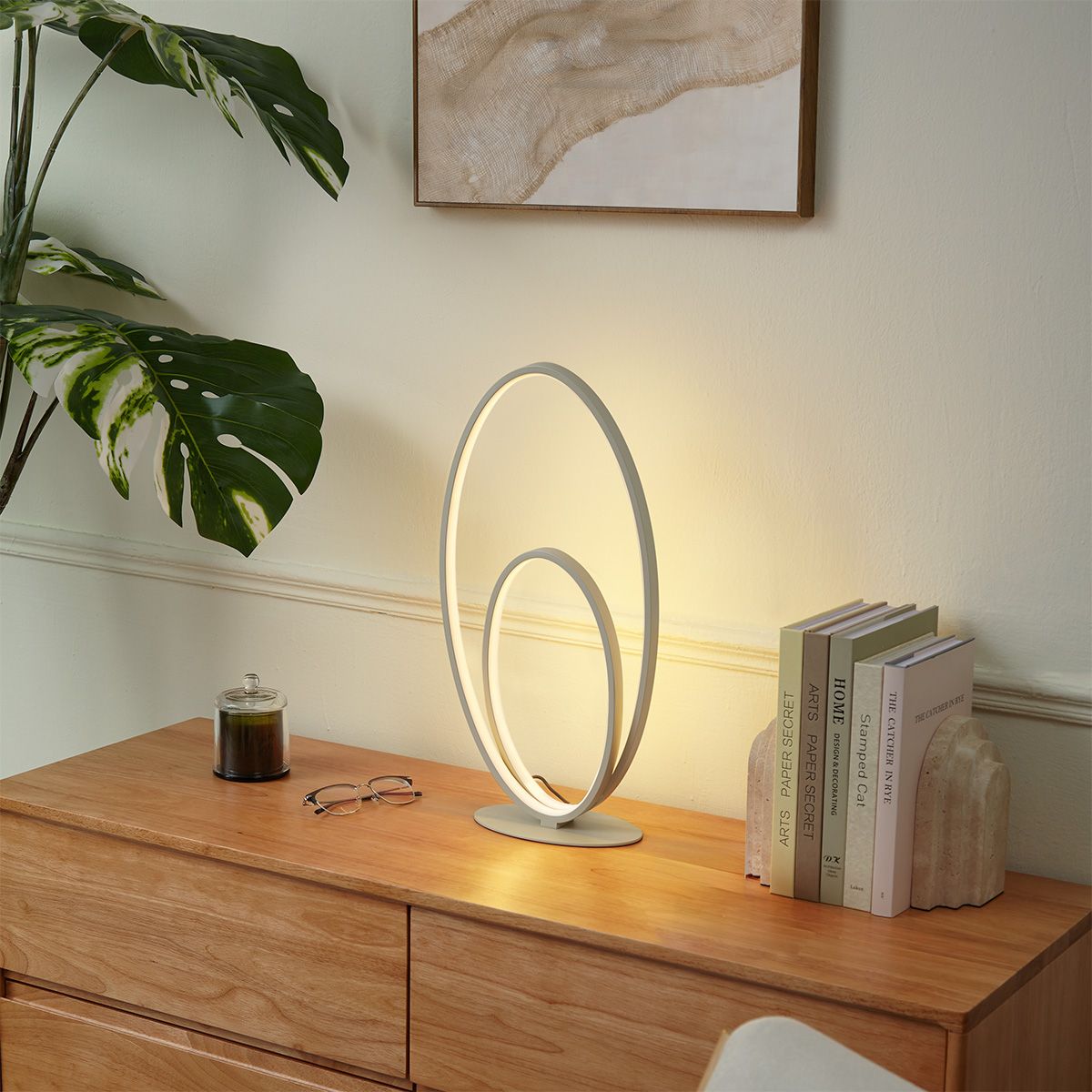 Design tafellamp beige incl. LED 3-staps dimbaar - Boomerang