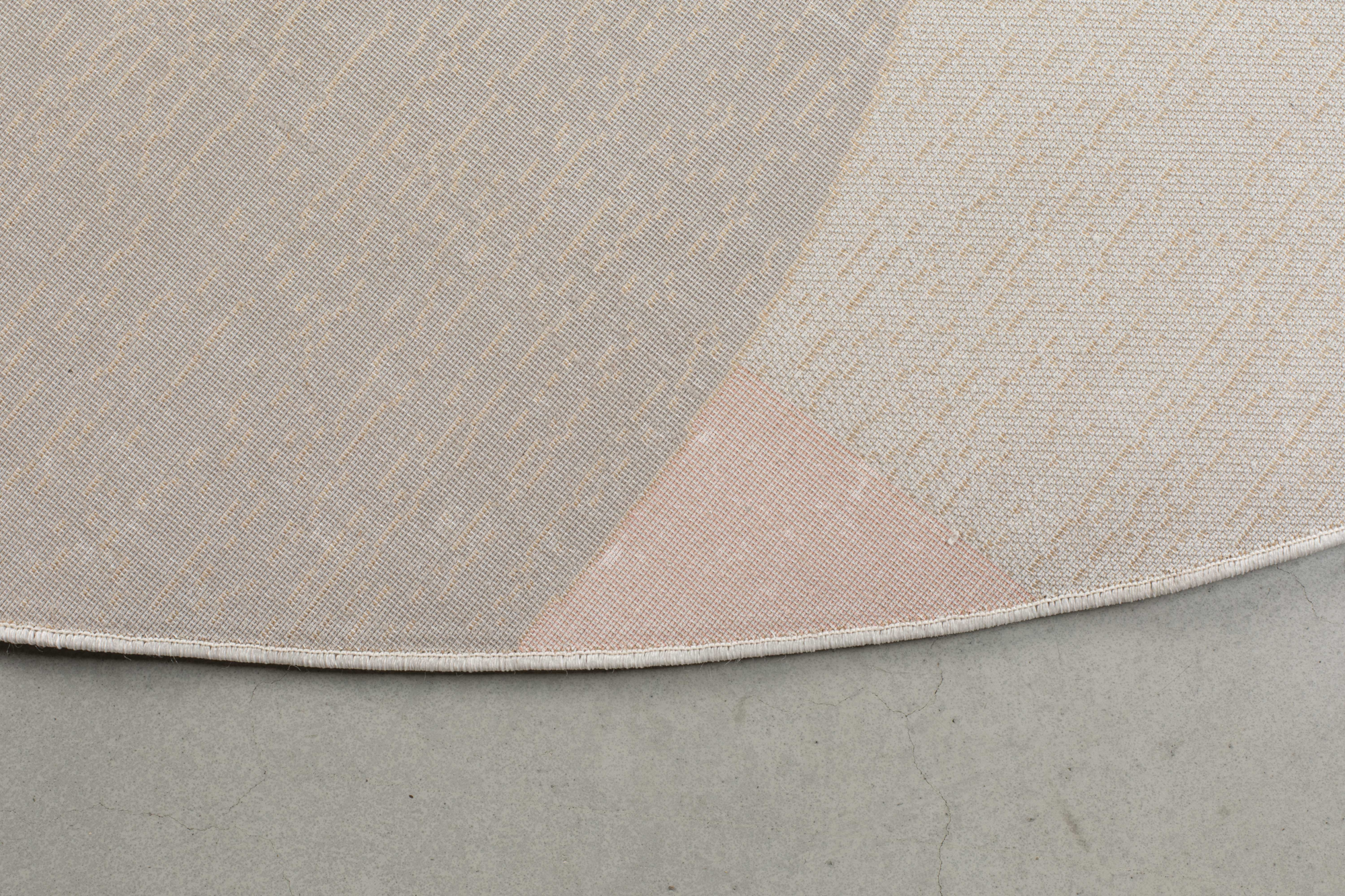Zuiver vloerkleed Hilton Zuiver Hilton vloerkleed 240cm grijs/roze