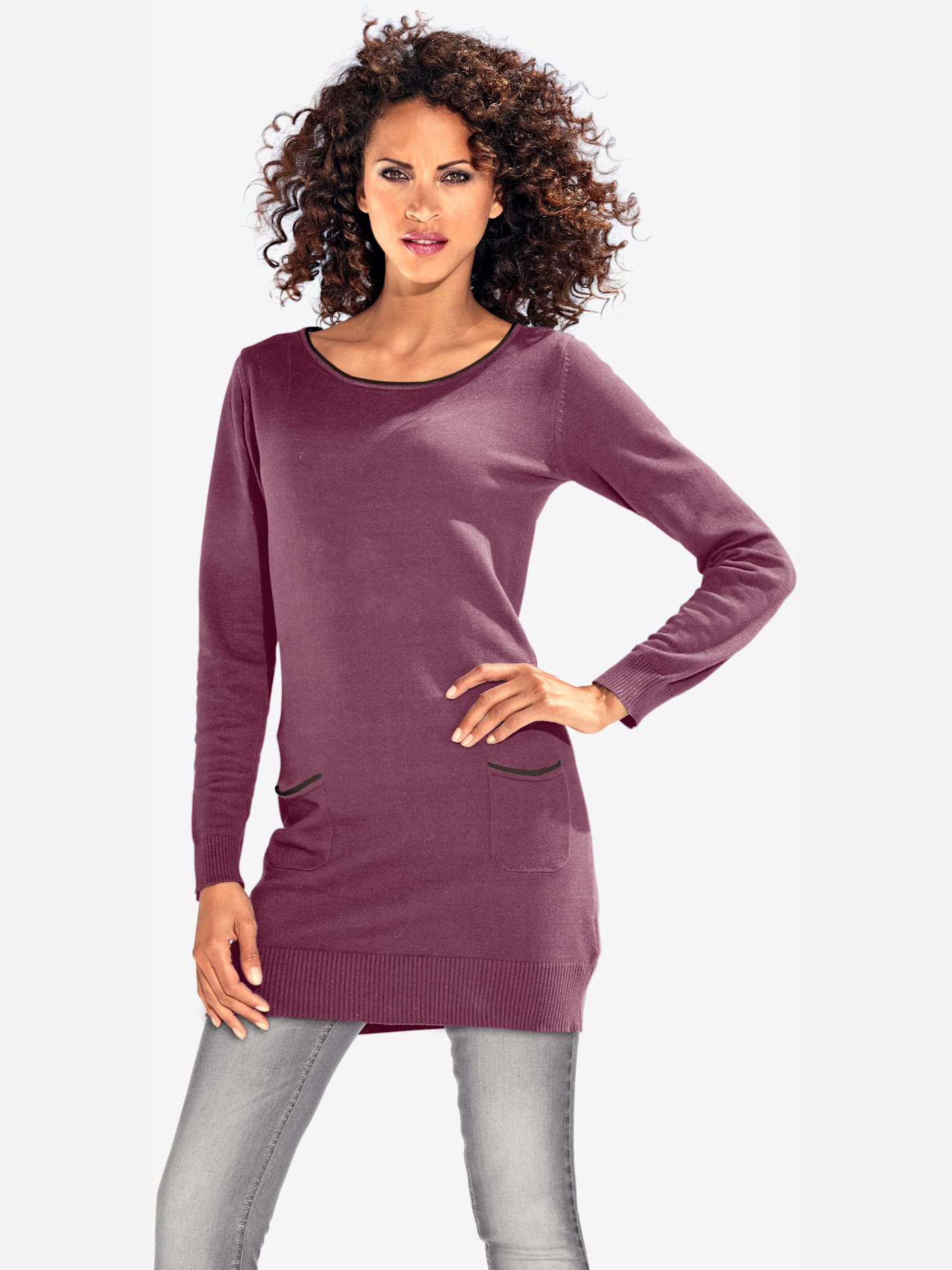 Pull long look tendance avec découpes au dos