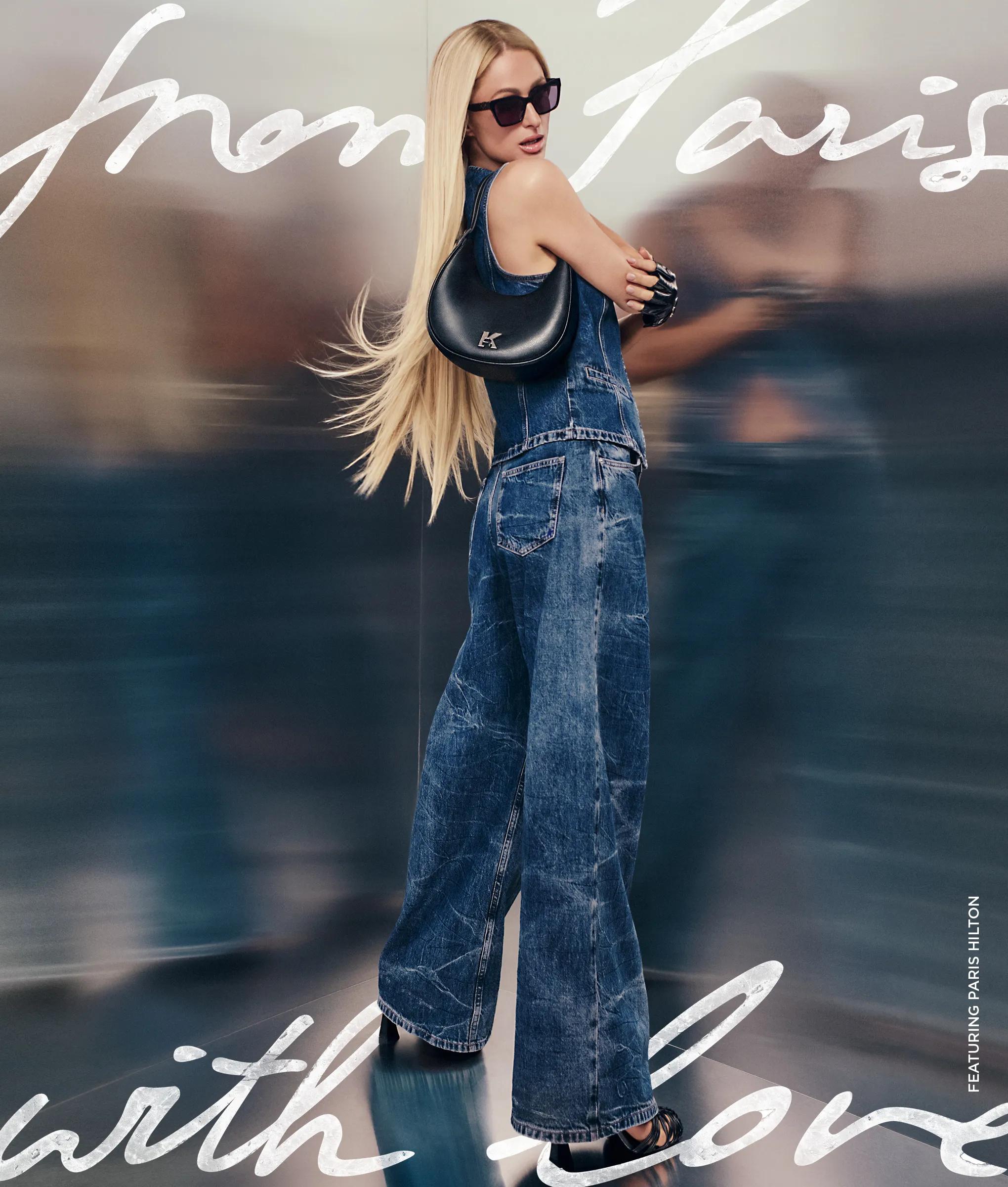 Low-rise wide-leg jeans