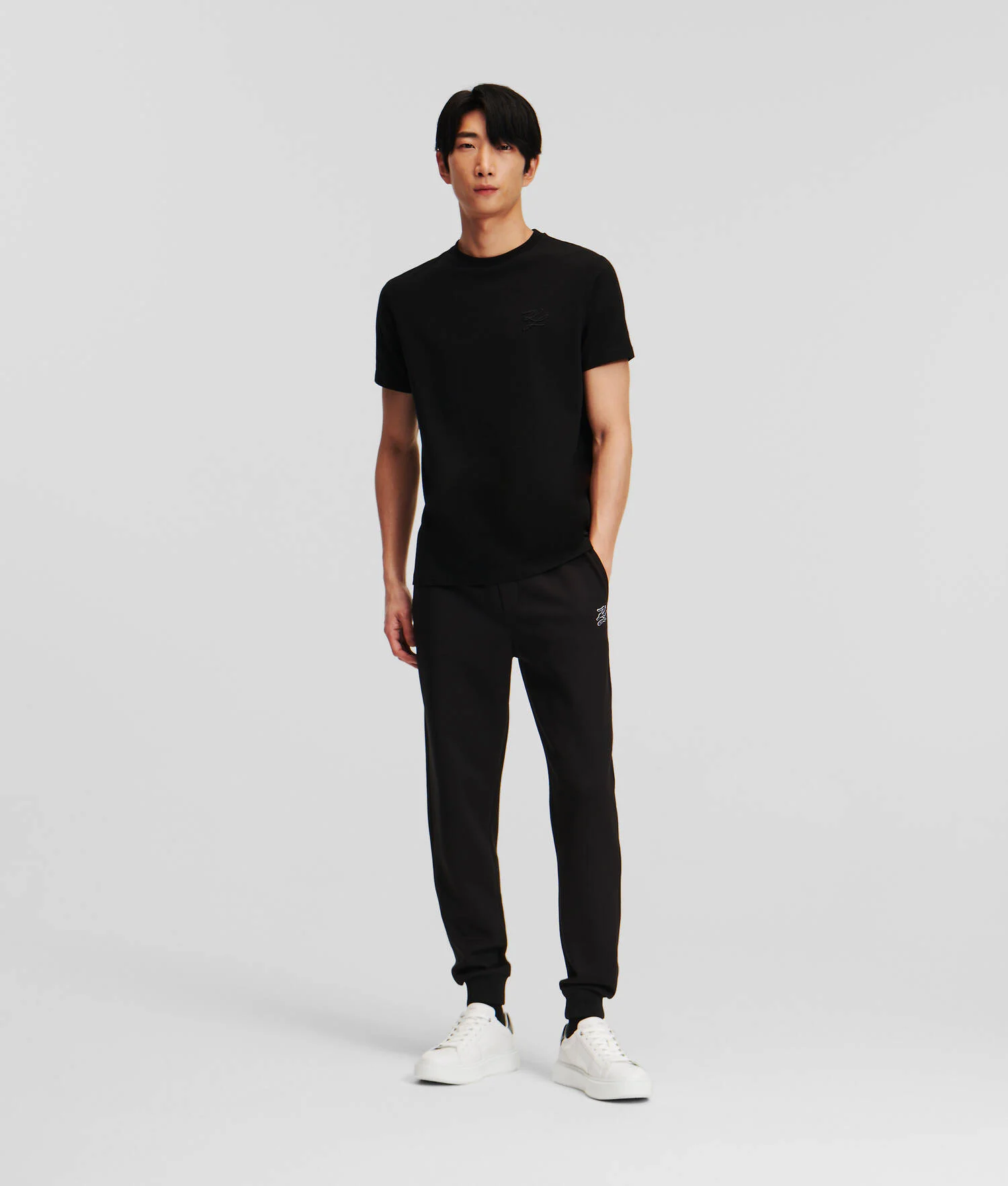 T-SHIRT À LOGO