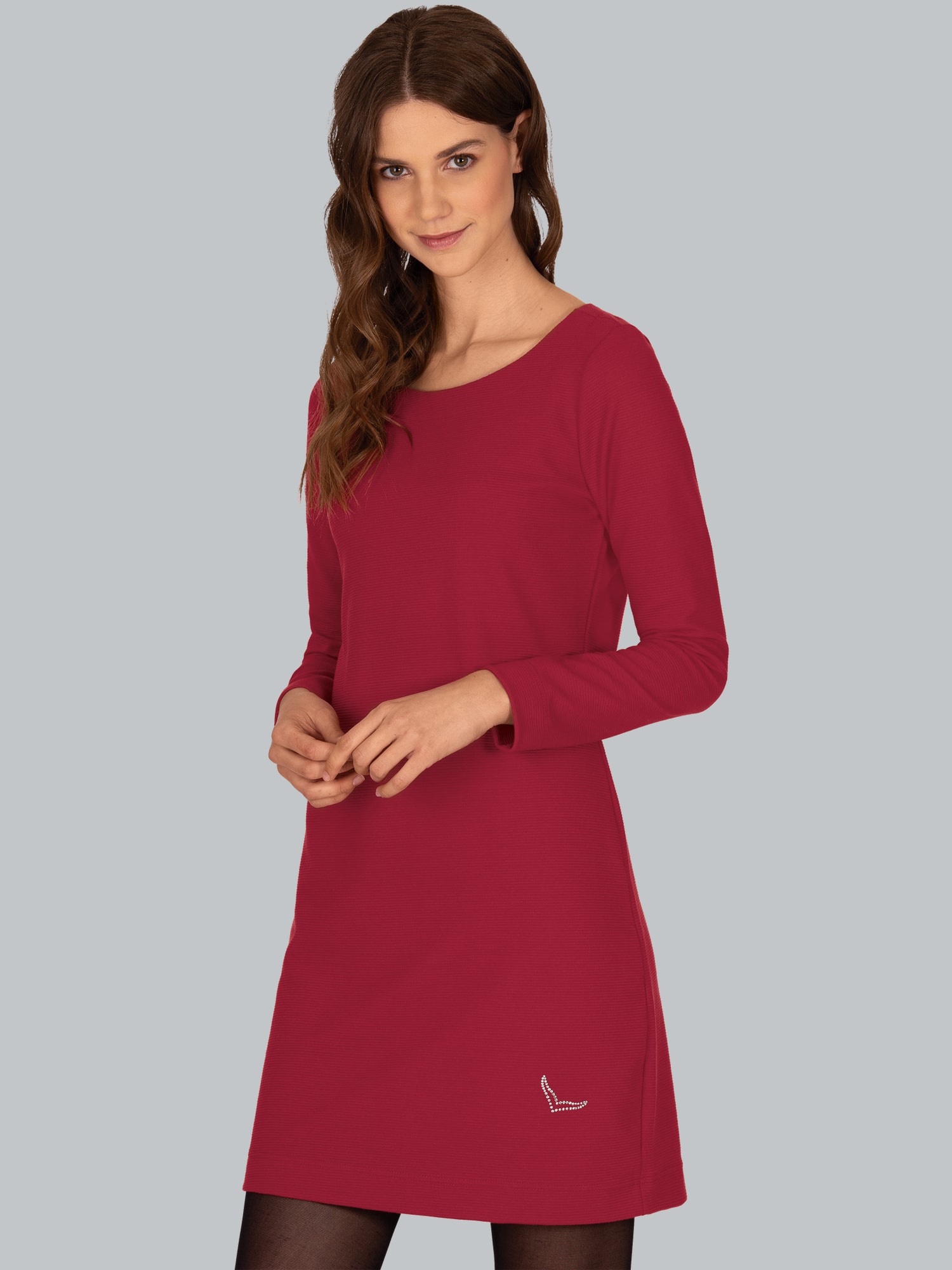 Knielanges Kleid mit langen Ärmeln Rubin