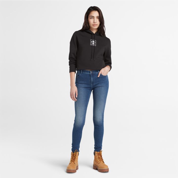 Calça jeans skinny feminina na cor índigo.