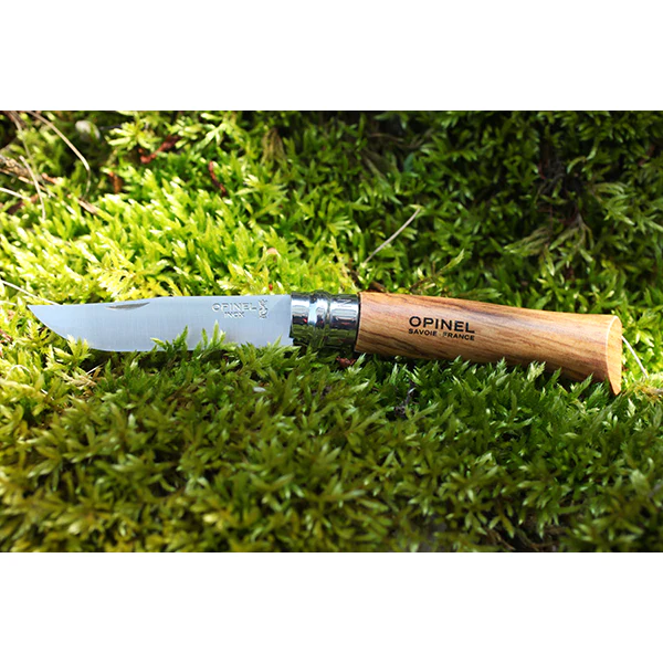 Couteau pliant tradition N°8 Inox 8,5 cm manche en hêtre Opinel