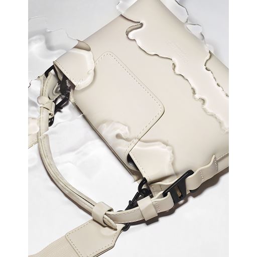 Gaston Luga Spläshini Crossbody, Cloud Cream