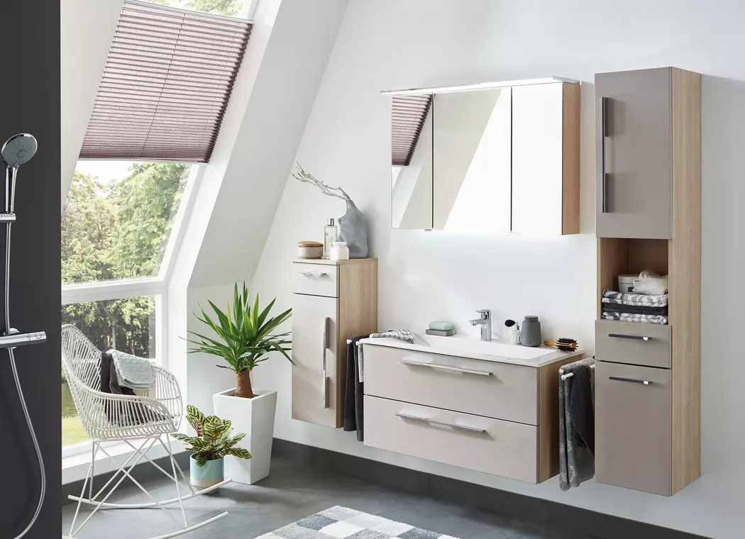 Hochschrank Fine Line