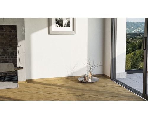 SKANDOR plint walnoot SU60L 19 x 58 x 2400 mm