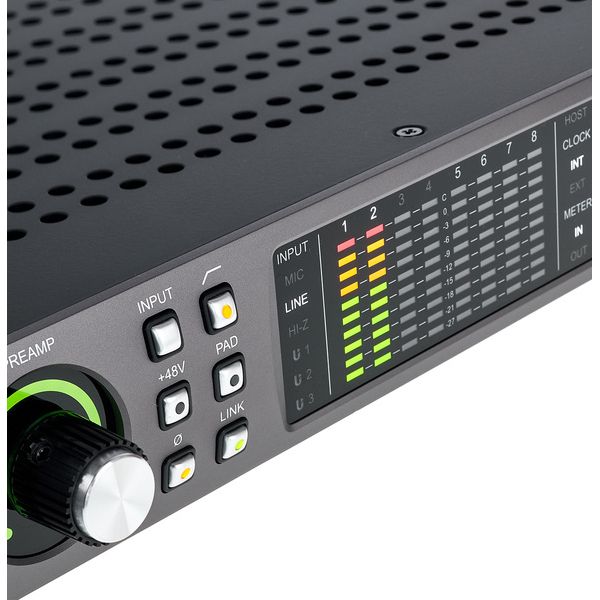 Universal Audio Apollo x8 D-Box+ Bundle