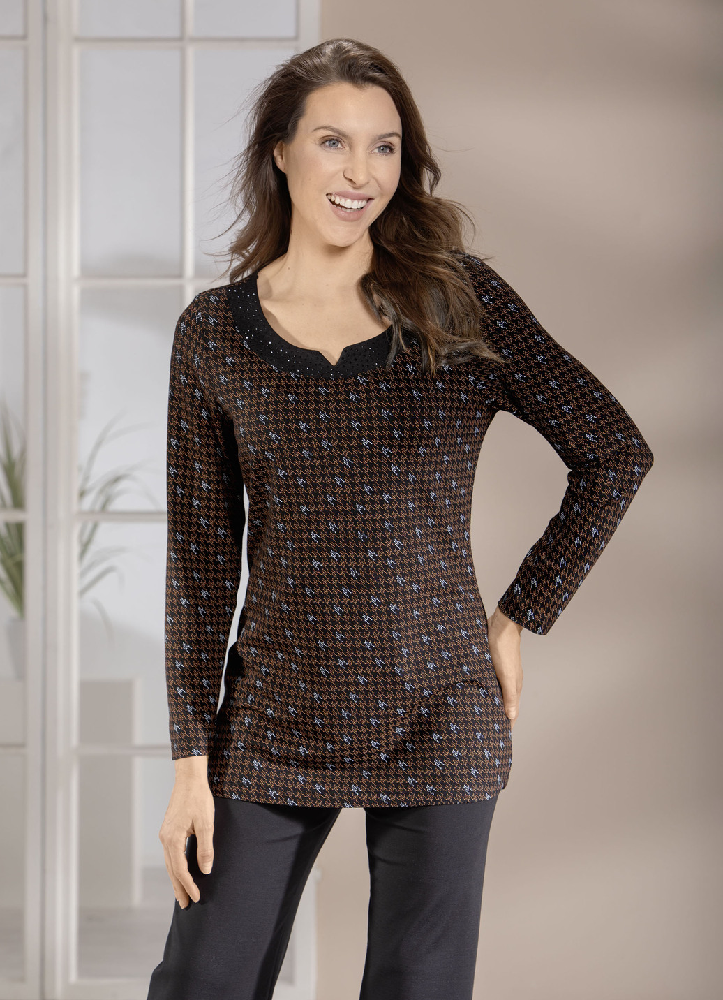 Shirt mit raffiniertem Halsausschnitt