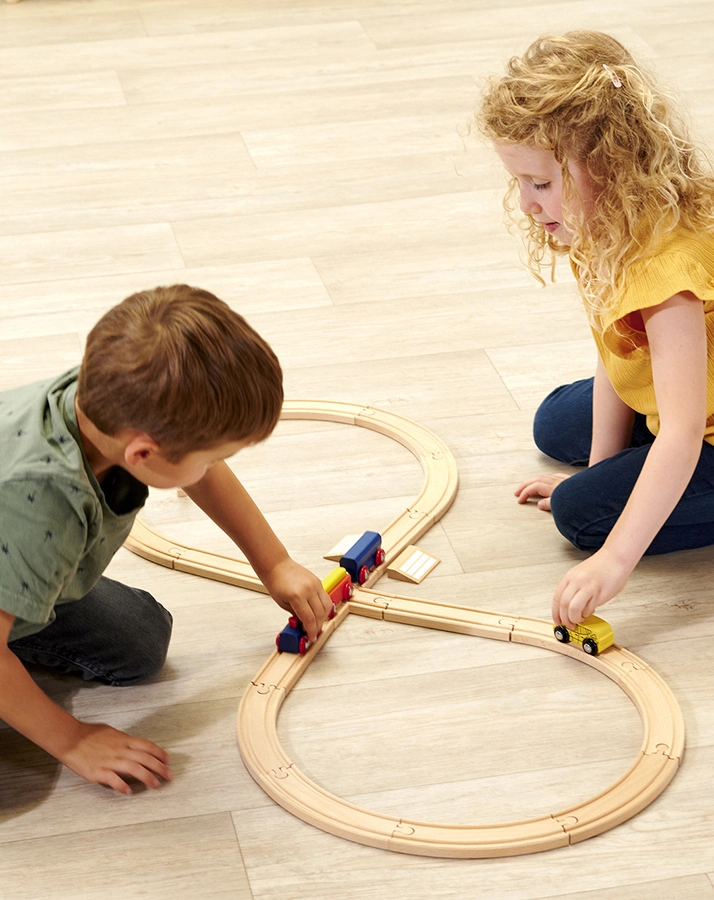 Holz-Eisenbahn-Set ACHTERBAHN 28-teilig