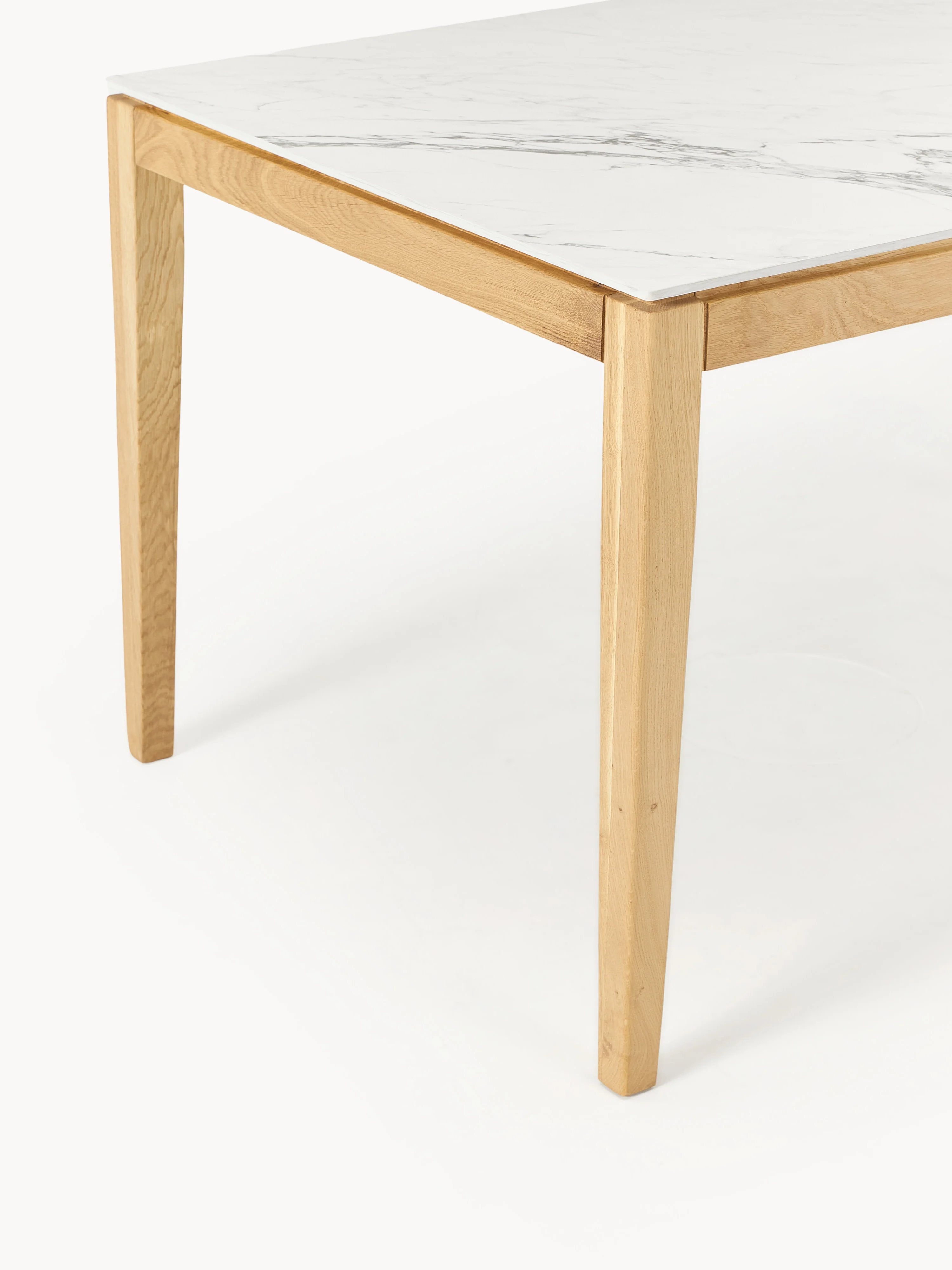 Eettafel Jackson met tafelblad in marmerlook, verschillende formaten