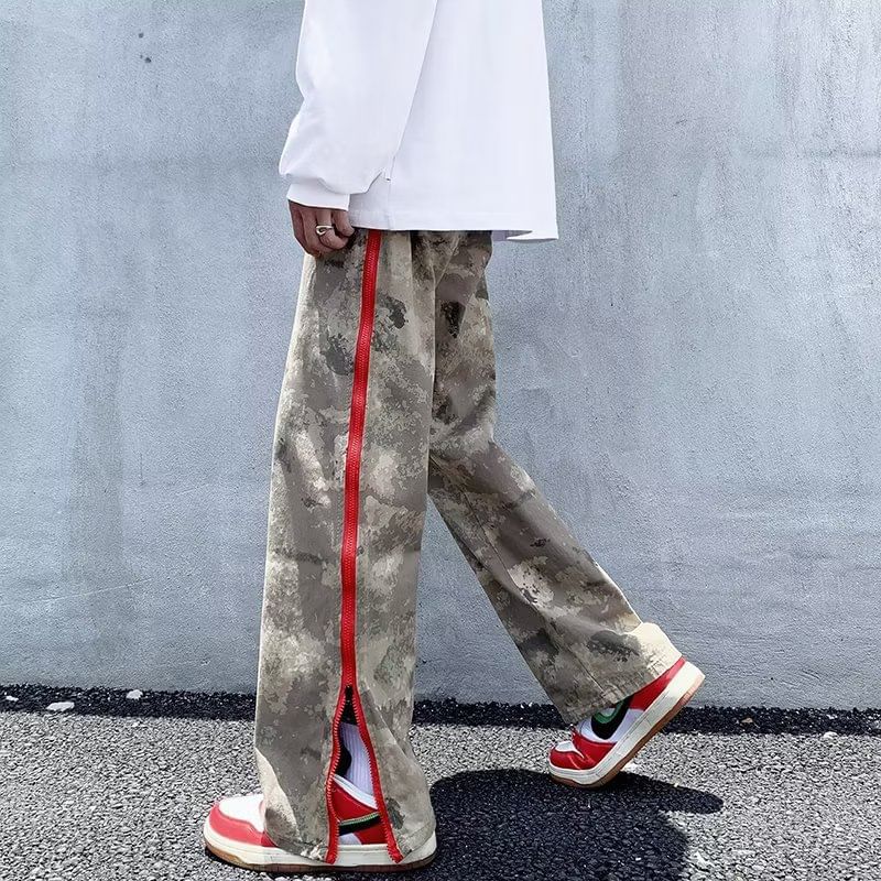 Cowpow - Middelhoge camouflageprint broek met wijde pijpen