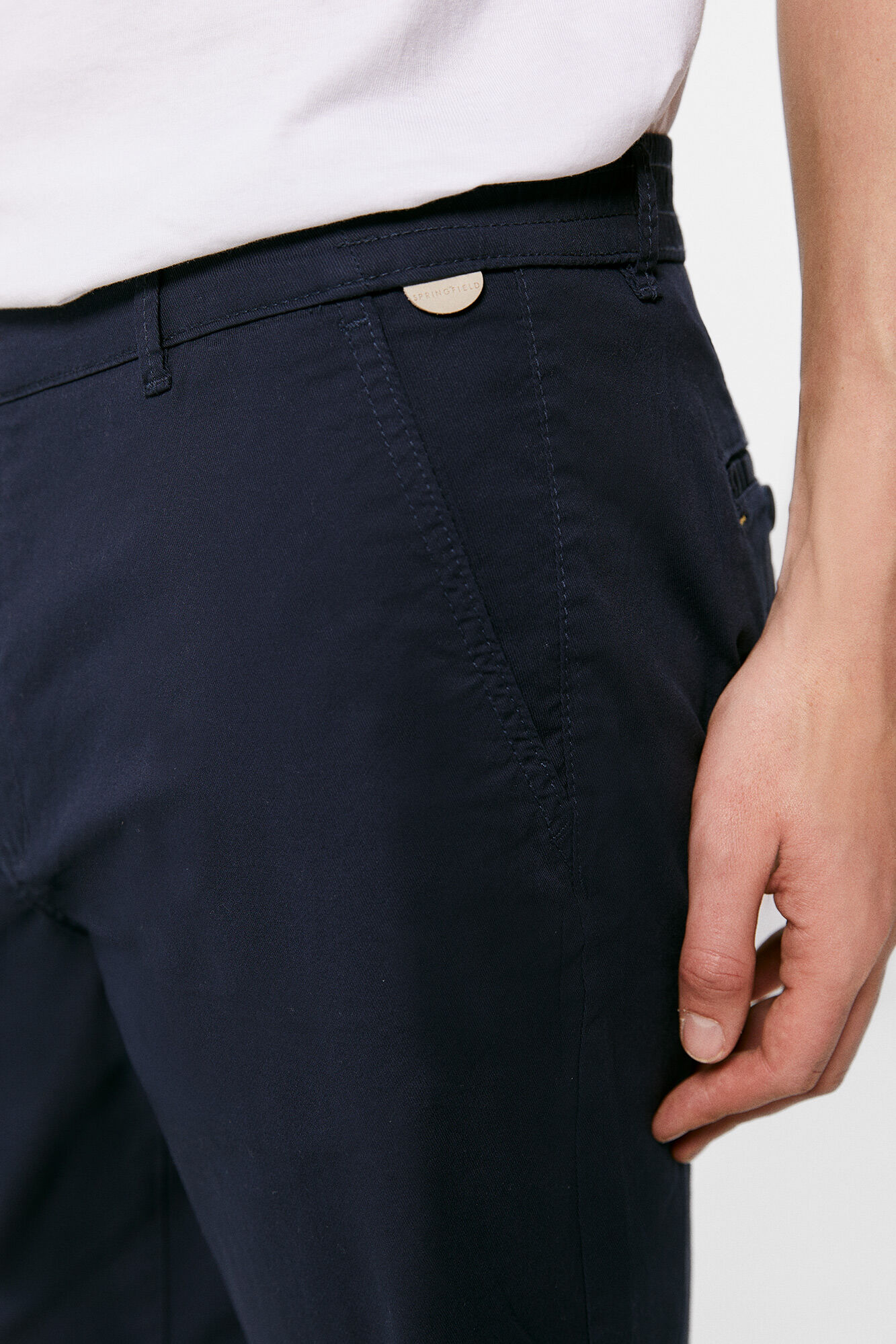 Bermuda chino leve e tecido - azul escuro