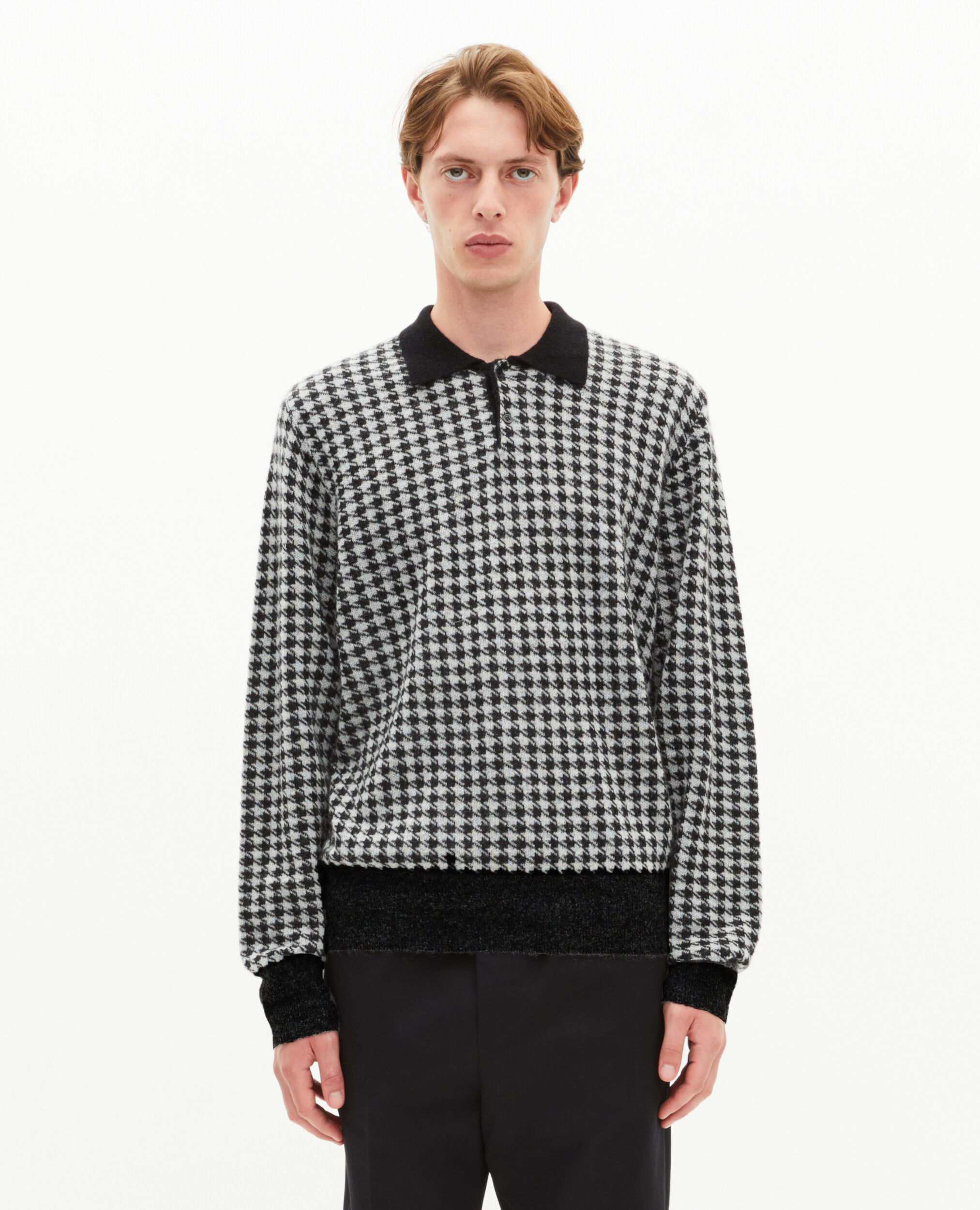 Pull en pied de poule noir