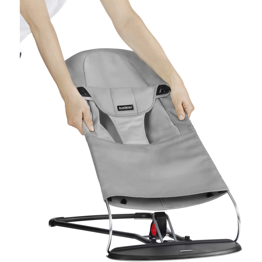 BABYBJÖRN Babywippe Balance Soft Mesh Silber Weiß