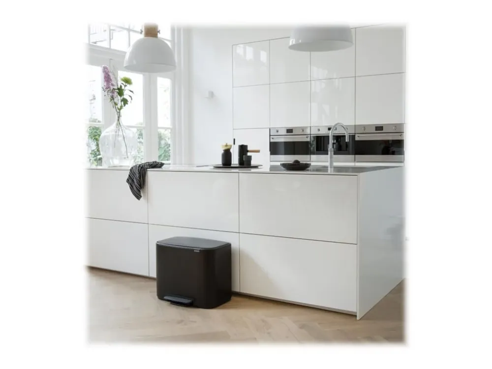 Brabantia Bo - Skraldespand - fliplåg - 34 L - fodpedal - mat sort