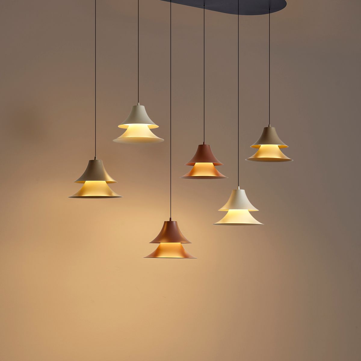 Hanglamp multicolor met ovale plafondplaat incl. LED dimbaar 6-lichts easylift - Witch